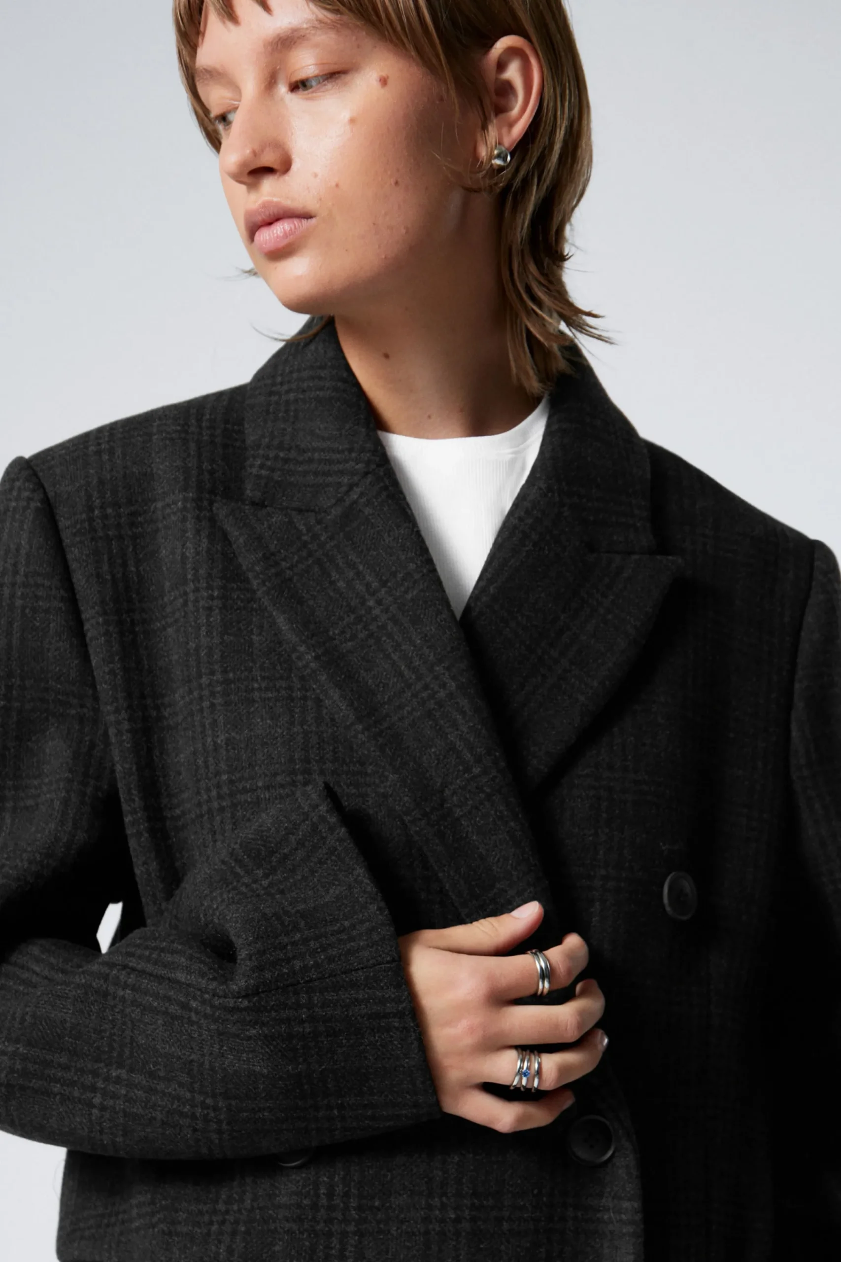 Weekday Jackor & Kappor<OVERSIZED DUBBELKNÄPPT KAPPA I ULLBLANDNING