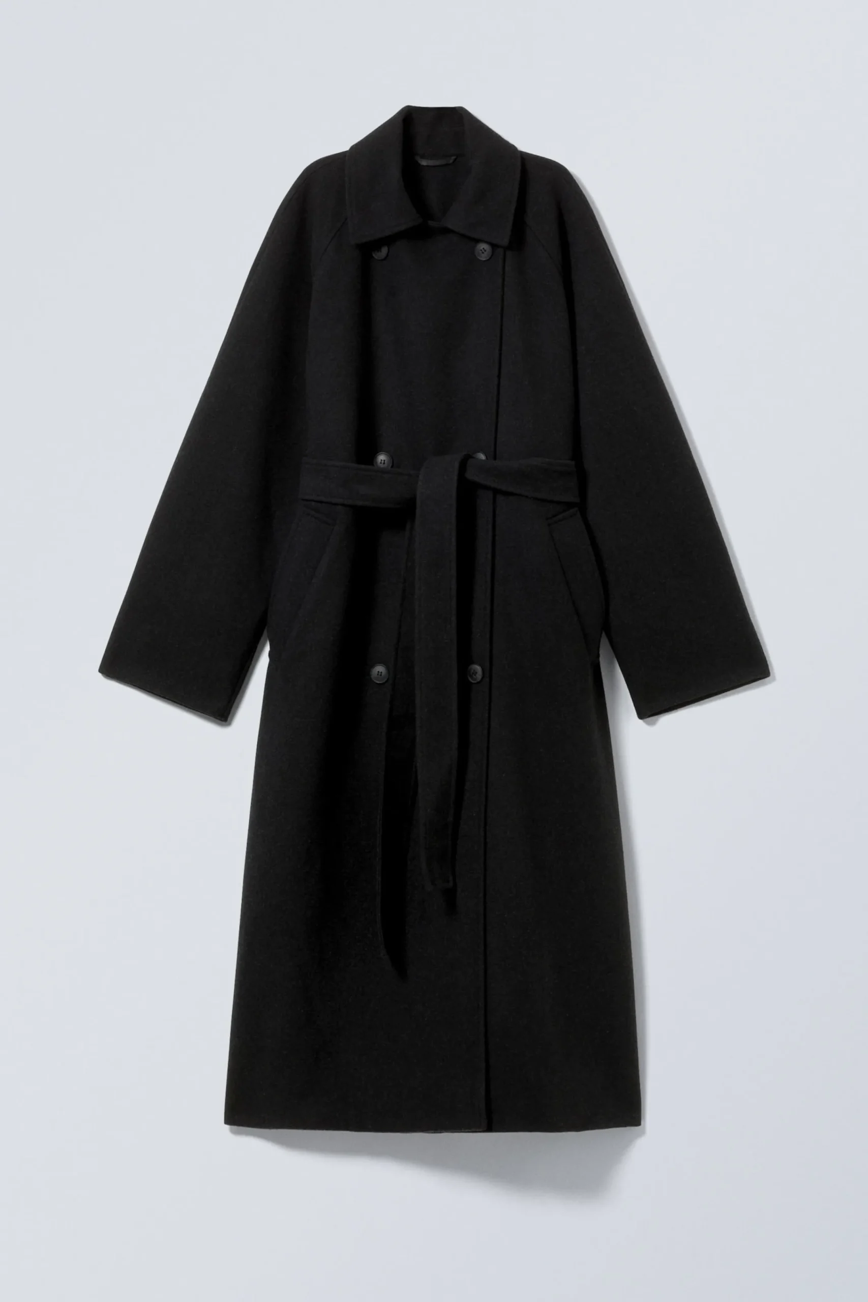 oversized_dubbelknppt_kappa_i_ullblandning_3.webp Weekday Jackor & Kappor<OVERSIZED DUBBELKNÄPPT KAPPA I ULLBLANDNING