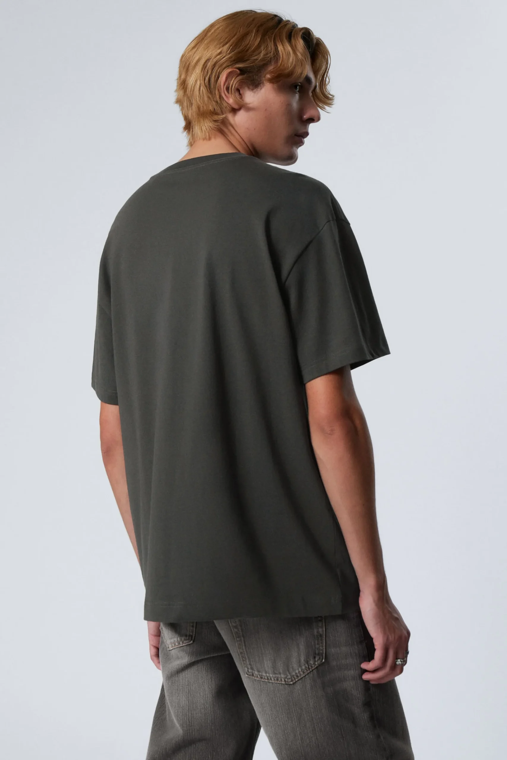 oversized_heavyweight_tshirt_3-2.webp Weekday Basplagg | T-Shirtar & Toppar<OVERSIZED HEAVYWEIGHT T-SHIRT