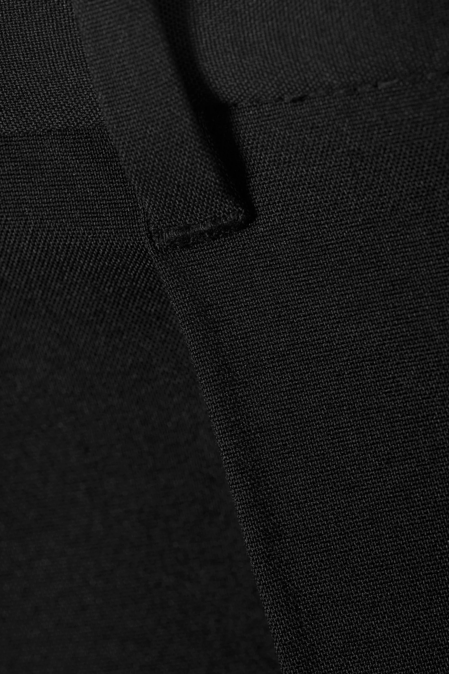 oversized_kostymbyxa_uno_6.webp Weekday Byxor<OVERSIZED KOSTYMBYXA UNO
