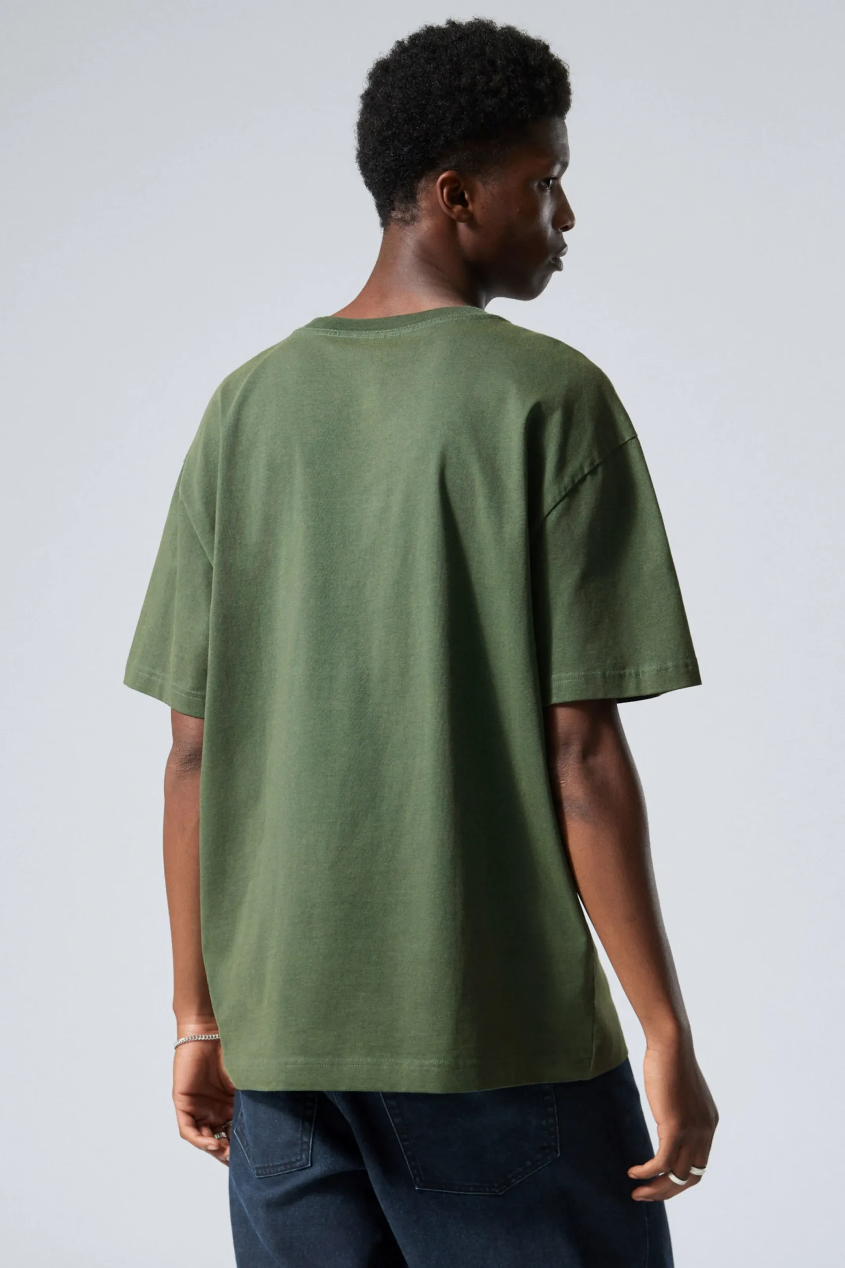 oversized_tshirt_med_grafiskt_tryck_3.webp Weekday Graphics | T-Shirtar & Toppar<OVERSIZED T-SHIRT MED GRAFISKT TRYCK