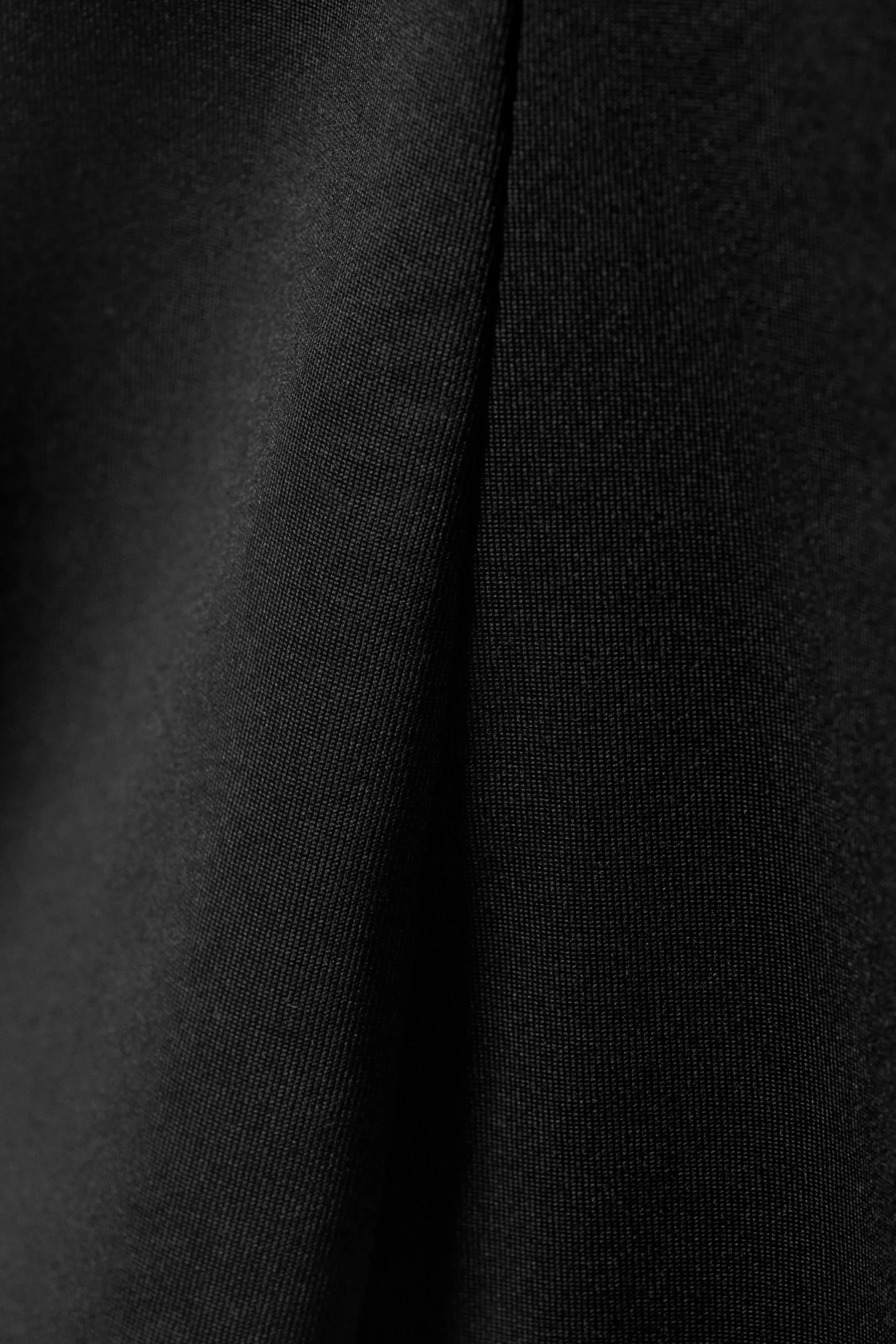 peplum_topp_med_btringning_4.webp Weekday Toppar<PEPLUM TOPP MED BÅTRINGNING