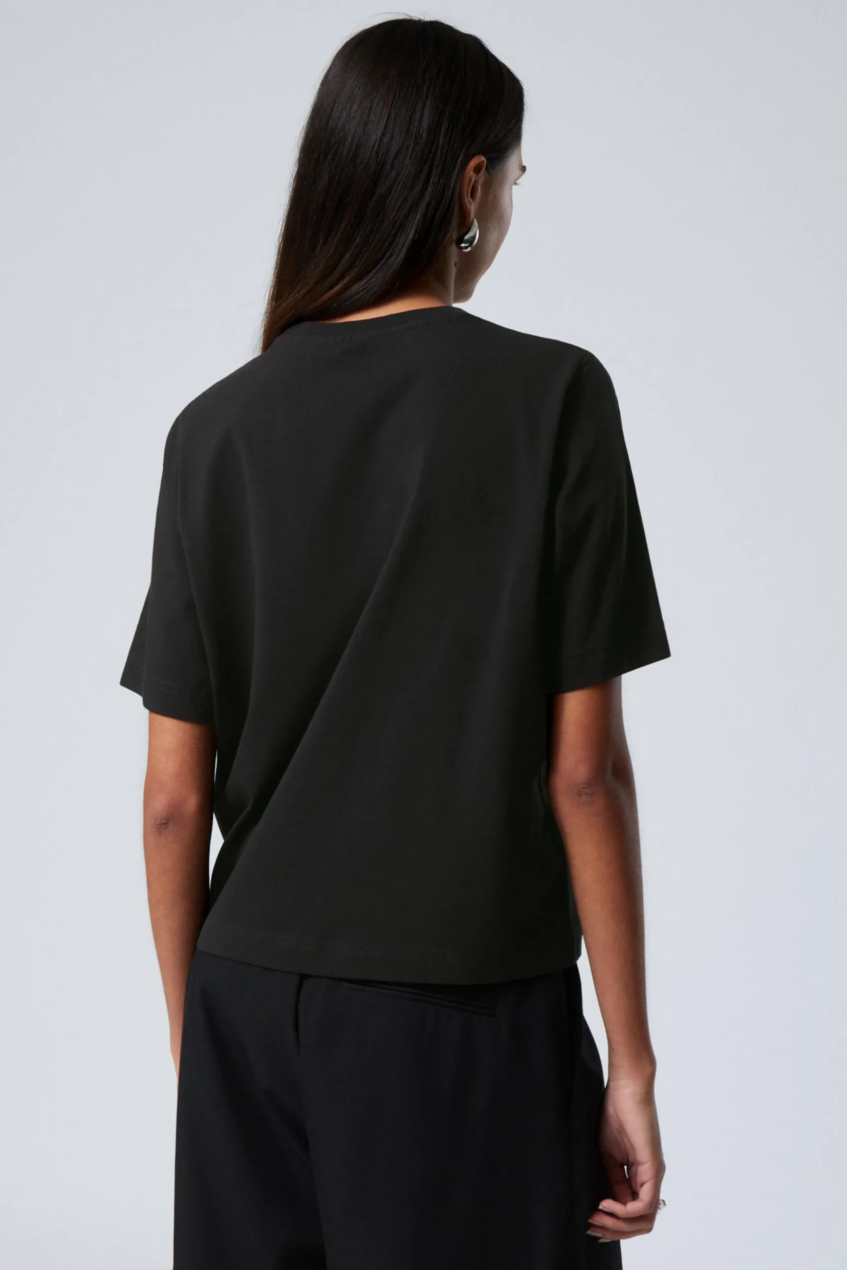 perfect_boxy_tshirt_3-1.webp Weekday Basplagg | T-Shirtar<PERFECT BOXY T-SHIRT