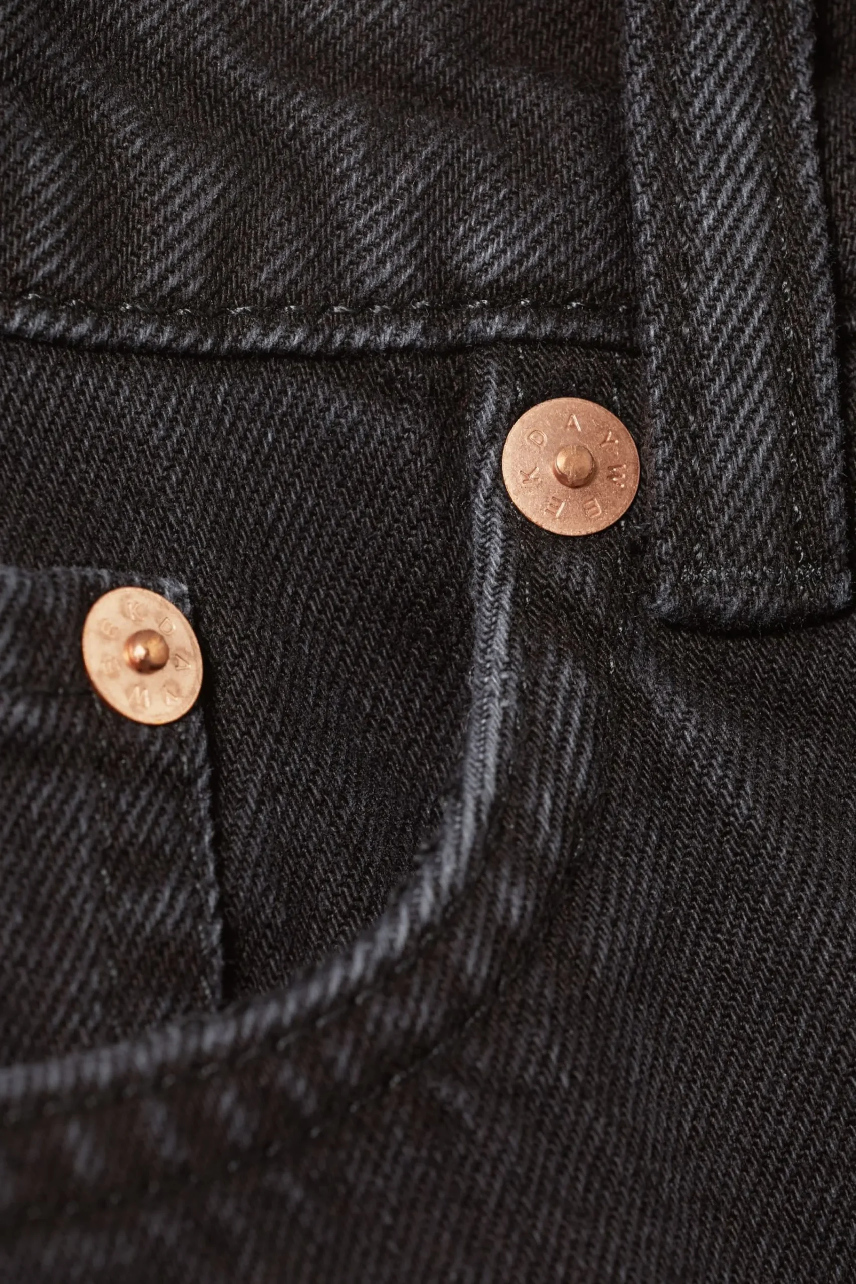 Weekday Jeans<PIN MID WAIST REGULAR STRAIGHT LEG JEANS
