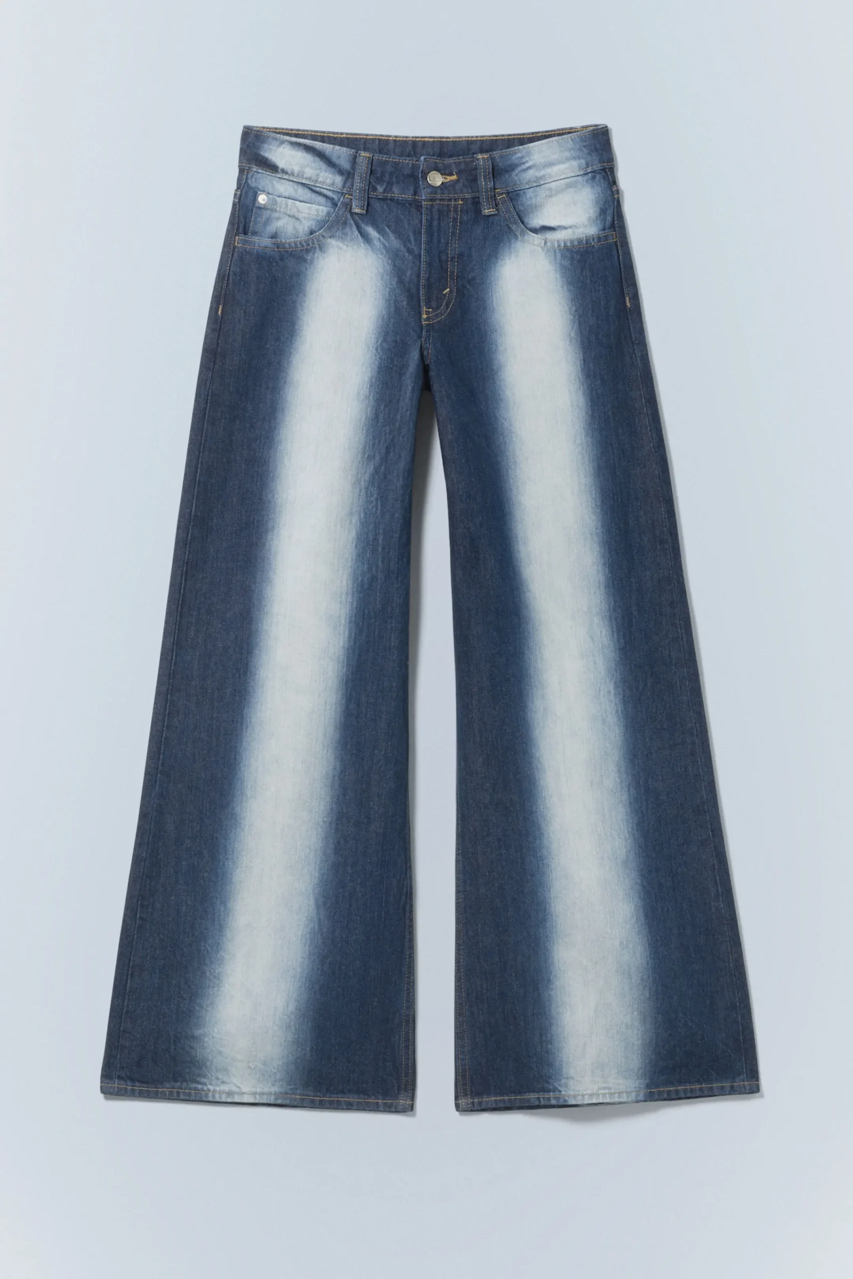poser_regular_waist_loose_wide_jeans_2-3.webp Weekday Jeans<POSER REGULAR WAIST LOOSE WIDE JEANS