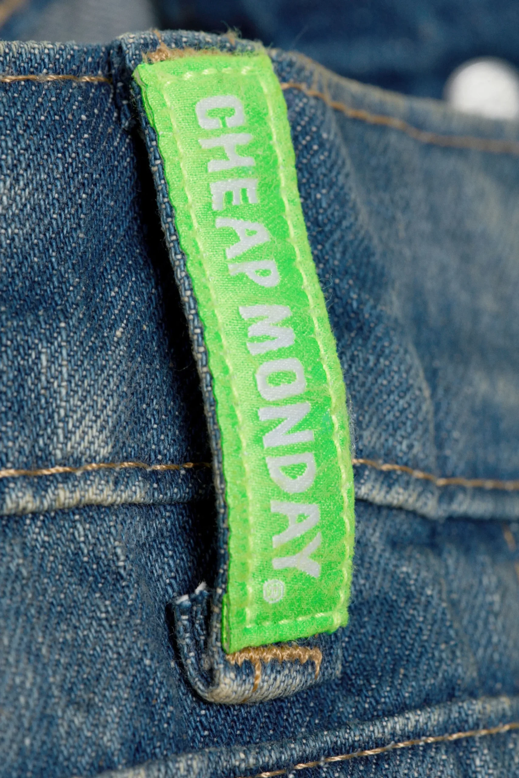 poser_regular_waist_loose_wide_jeans_6.webp Weekday Jeans<POSER REGULAR WAIST LOOSE WIDE JEANS