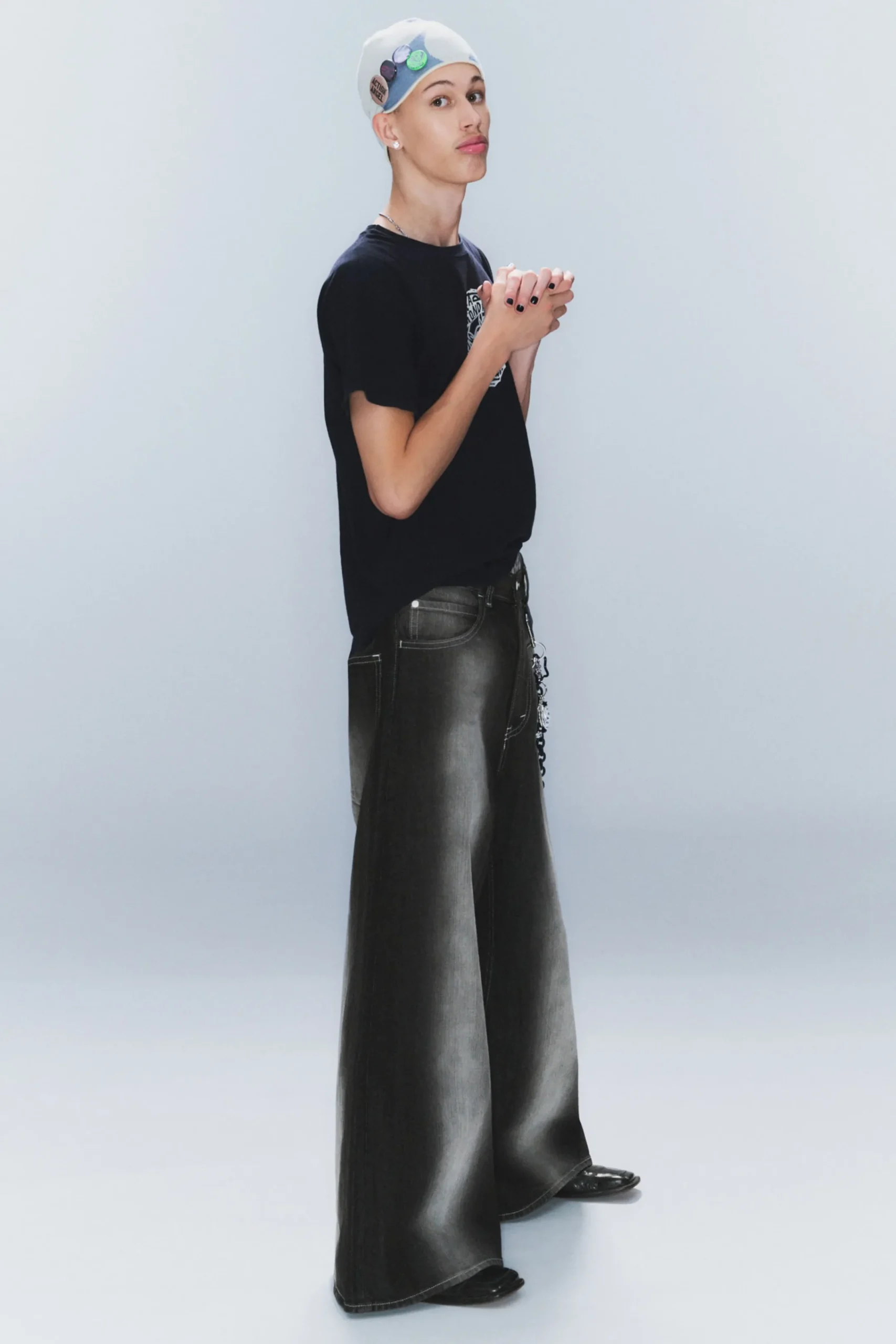 rad_super_regular_waist_loose_wide_jeans_1-1.webp Weekday Jeans<RAD SUPER REGULAR WAIST LOOSE WIDE JEANS