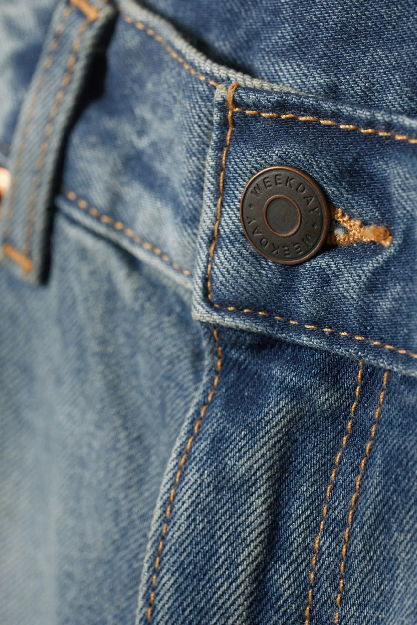 rail_mid_waist_loose_wide_leg_jeans_5-4.webp Weekday Jeans<RAIL MID WAIST LOOSE WIDE LEG JEANS