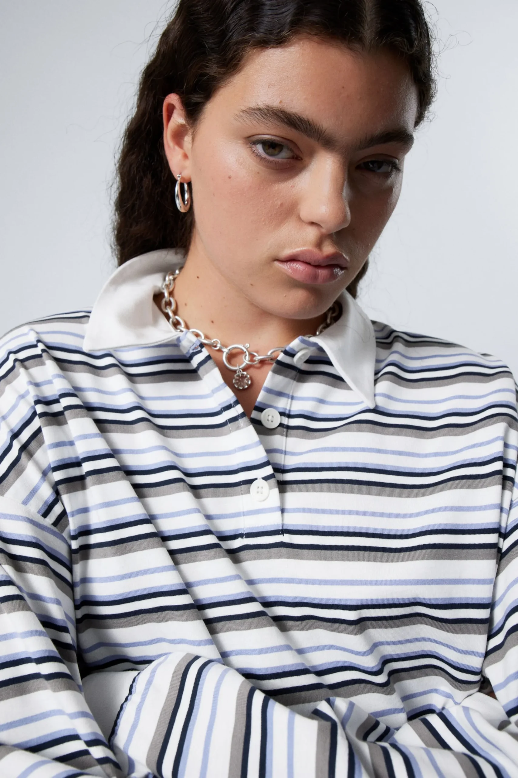 Weekday Toppar<RANDIG OVERSIZED PIKÉTRÖJA