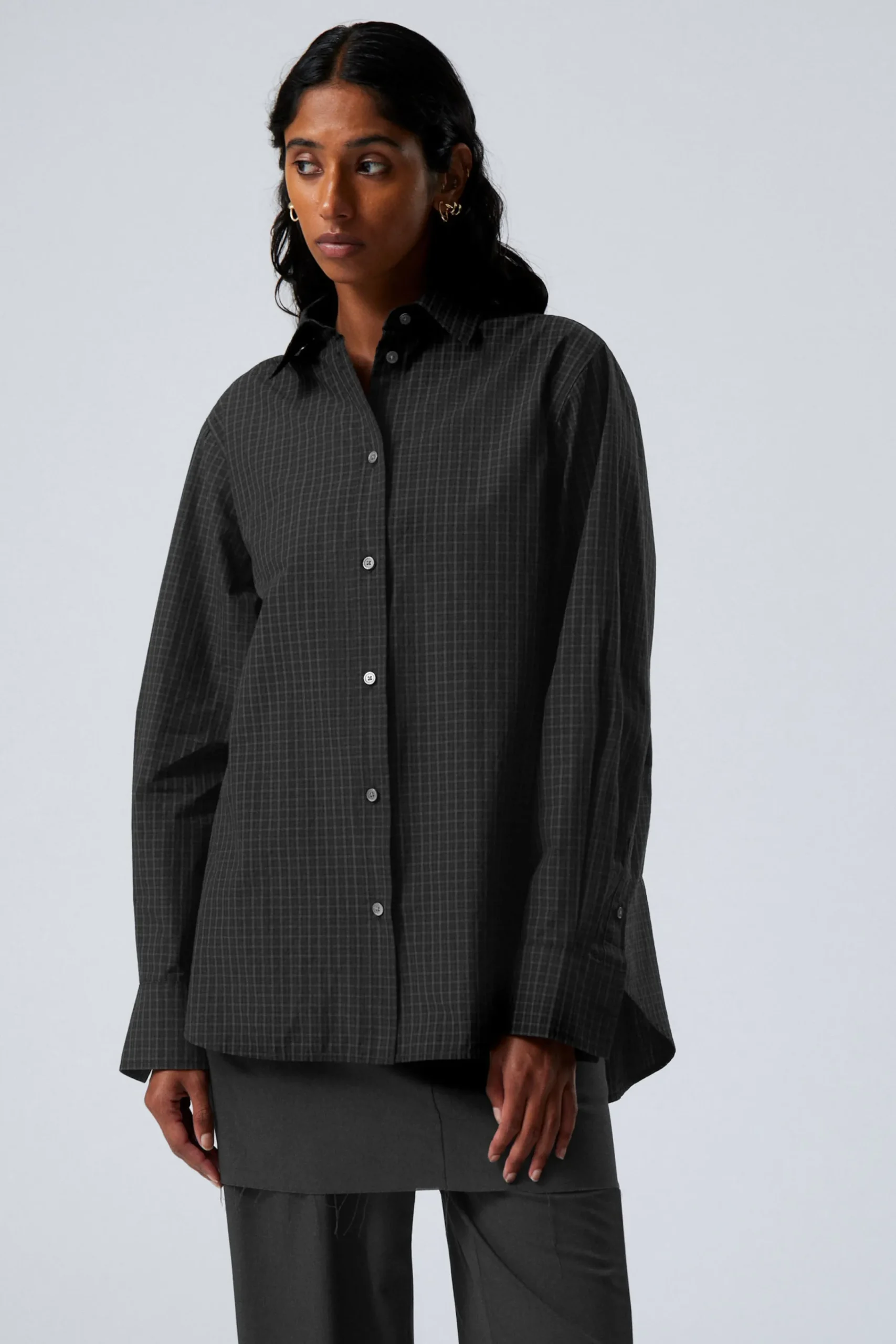 Weekday Blusar & Skjortor<REGULAR POPLIN SHIRT