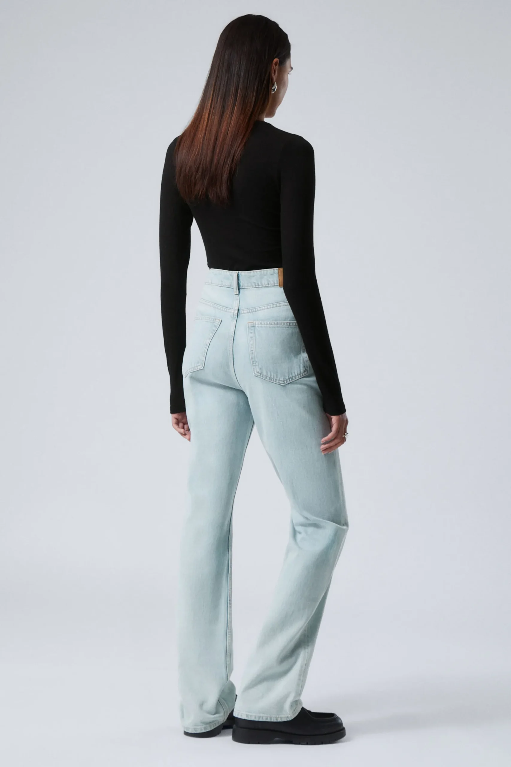 rowe_super_high_waisted_regular_straight_leg_jeans_4-2.webp Weekday Jeans<ROWE SUPER HIGH WAISTED REGULAR STRAIGHT LEG JEANS