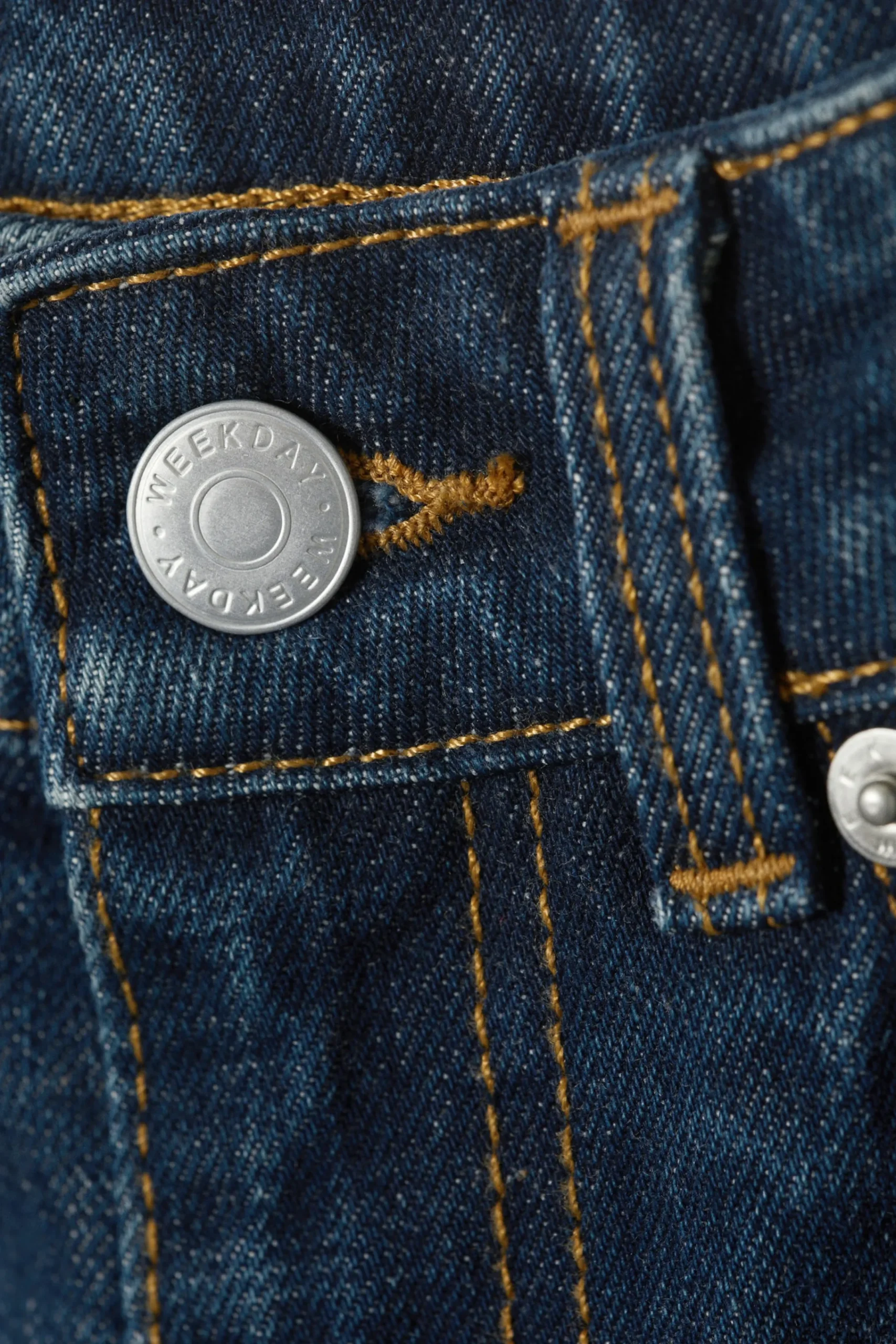 rowe_super_high_waisted_regular_straight_leg_jeans_5-1.webp Weekday Jeans<ROWE SUPER HIGH WAISTED REGULAR STRAIGHT LEG JEANS