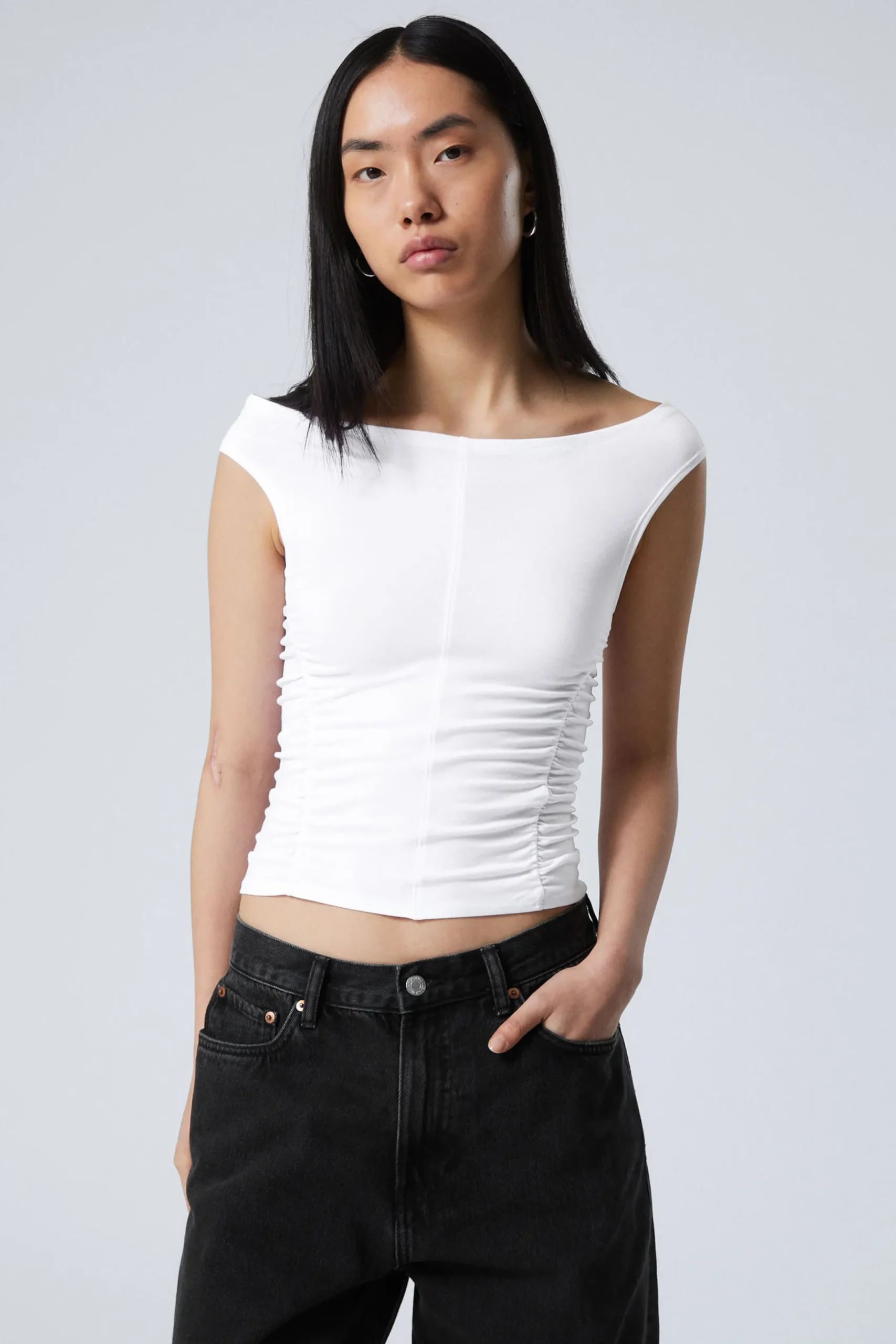 Weekday Toppar<RYNKAD OFF-SHOULDER TOPP