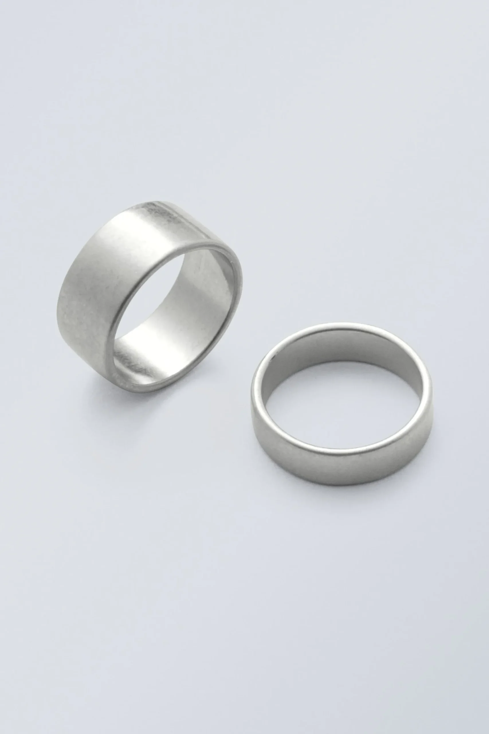 Weekday Smycken<SET MED RINGAR DAMIR