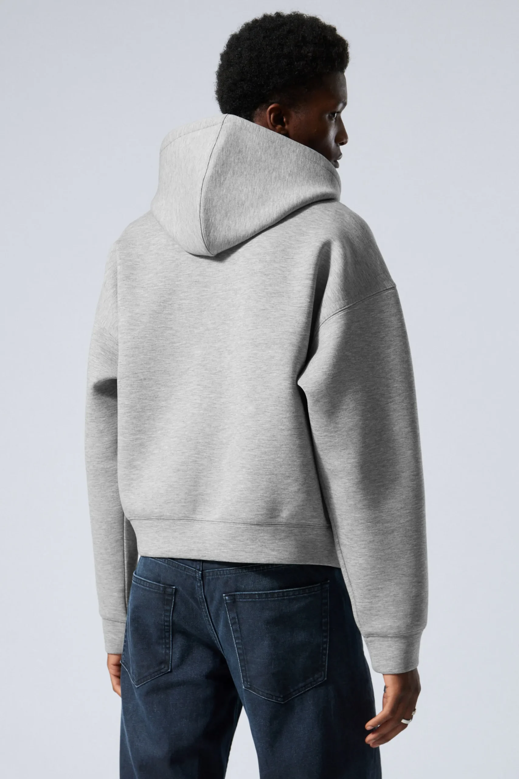 simon_scuba_hoodie_med_dragkedja_3-1.webp Weekday Hoodies<SIMON SCUBA HOODIE MED DRAGKEDJA