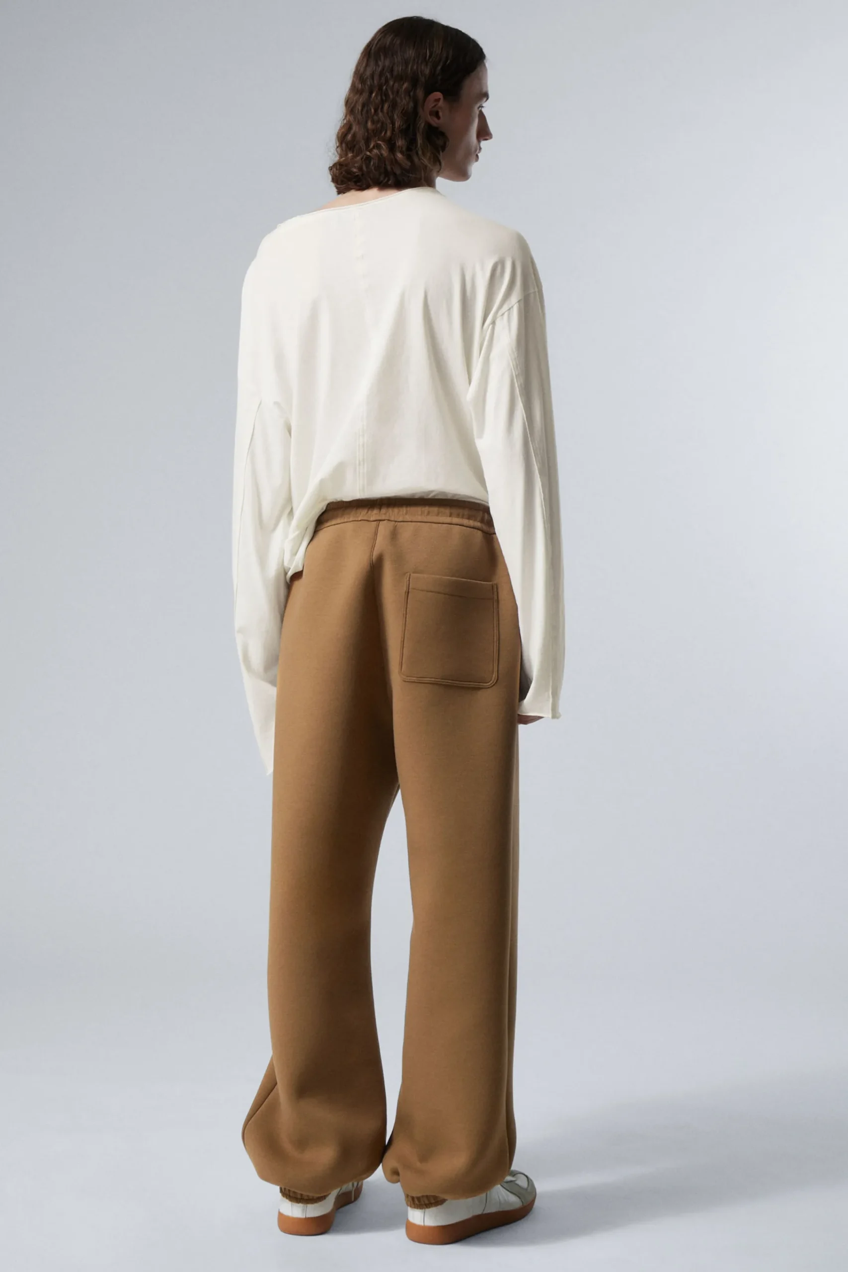 simon_scuba_sweatpants_3.webp Weekday Byxor<SIMON SCUBA SWEATPANTS