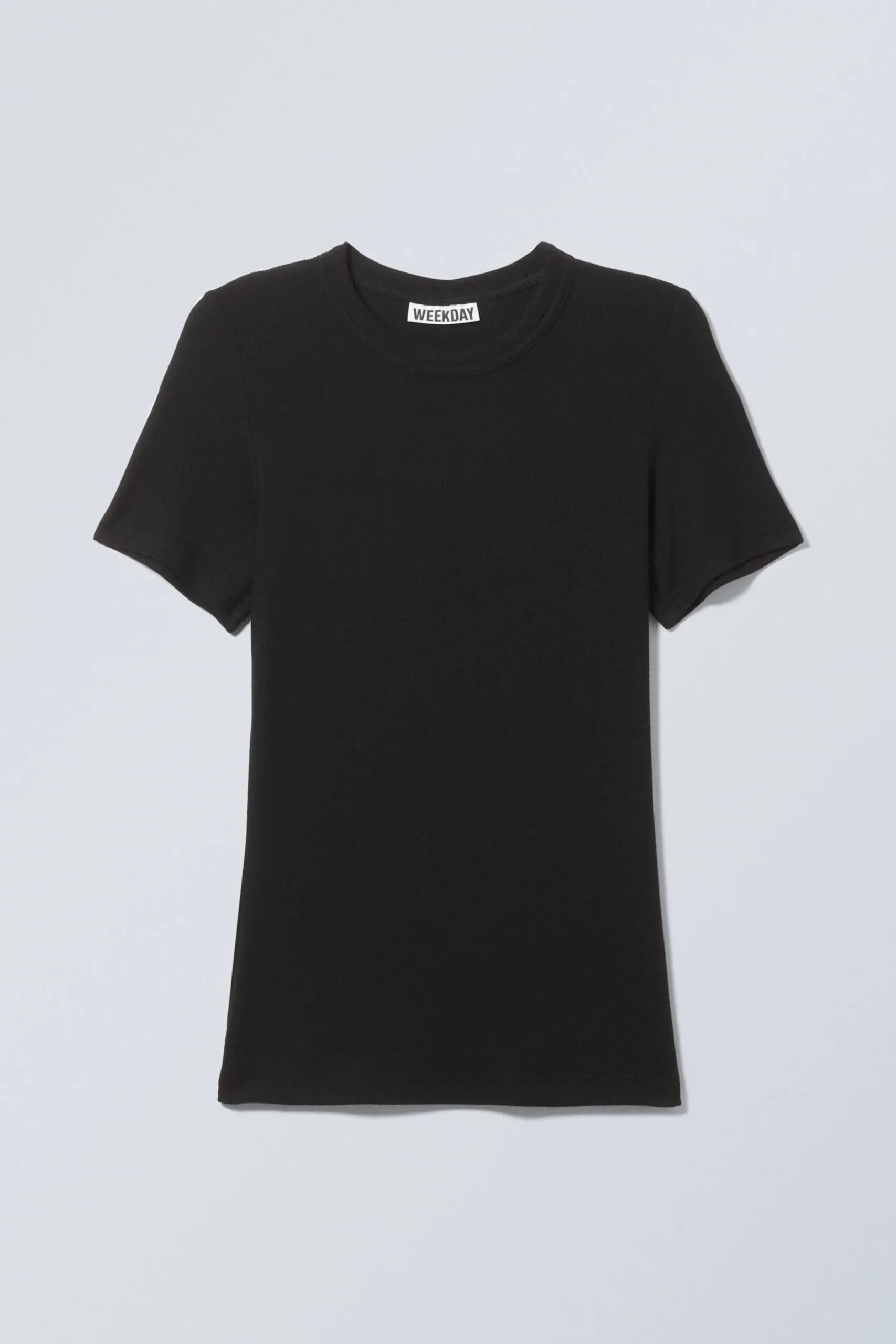skir_ribbstickad_kortrmad_tshirt_2-1.webp Weekday Basplagg | T-Shirtar<SKIR RIBBSTICKAD KORTÄRMAD T-SHIRT