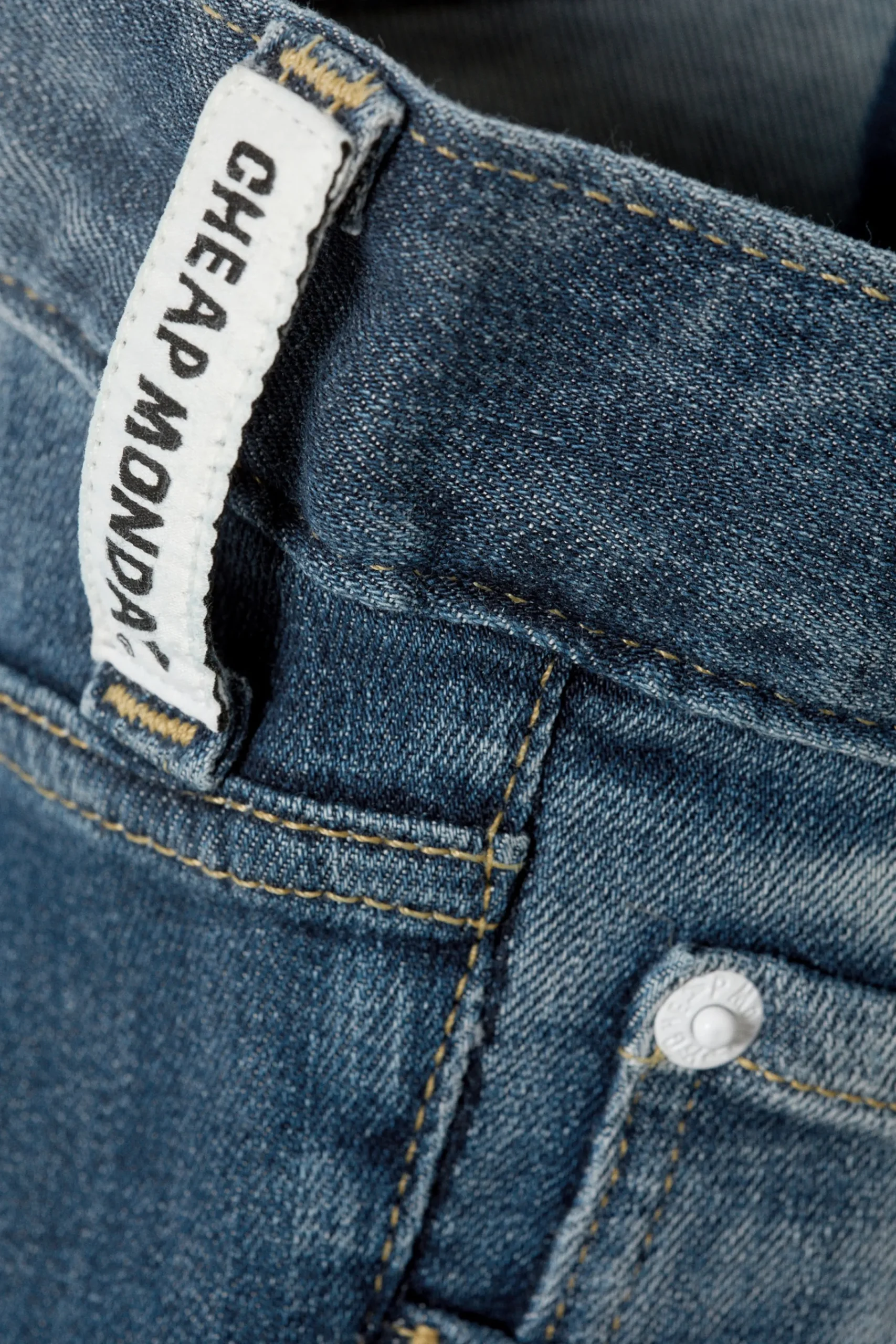 sleeze_low_waist_skinny_jeans_5.webp Weekday Jeans<SLEEZE LOW WAIST SKINNY JEANS
