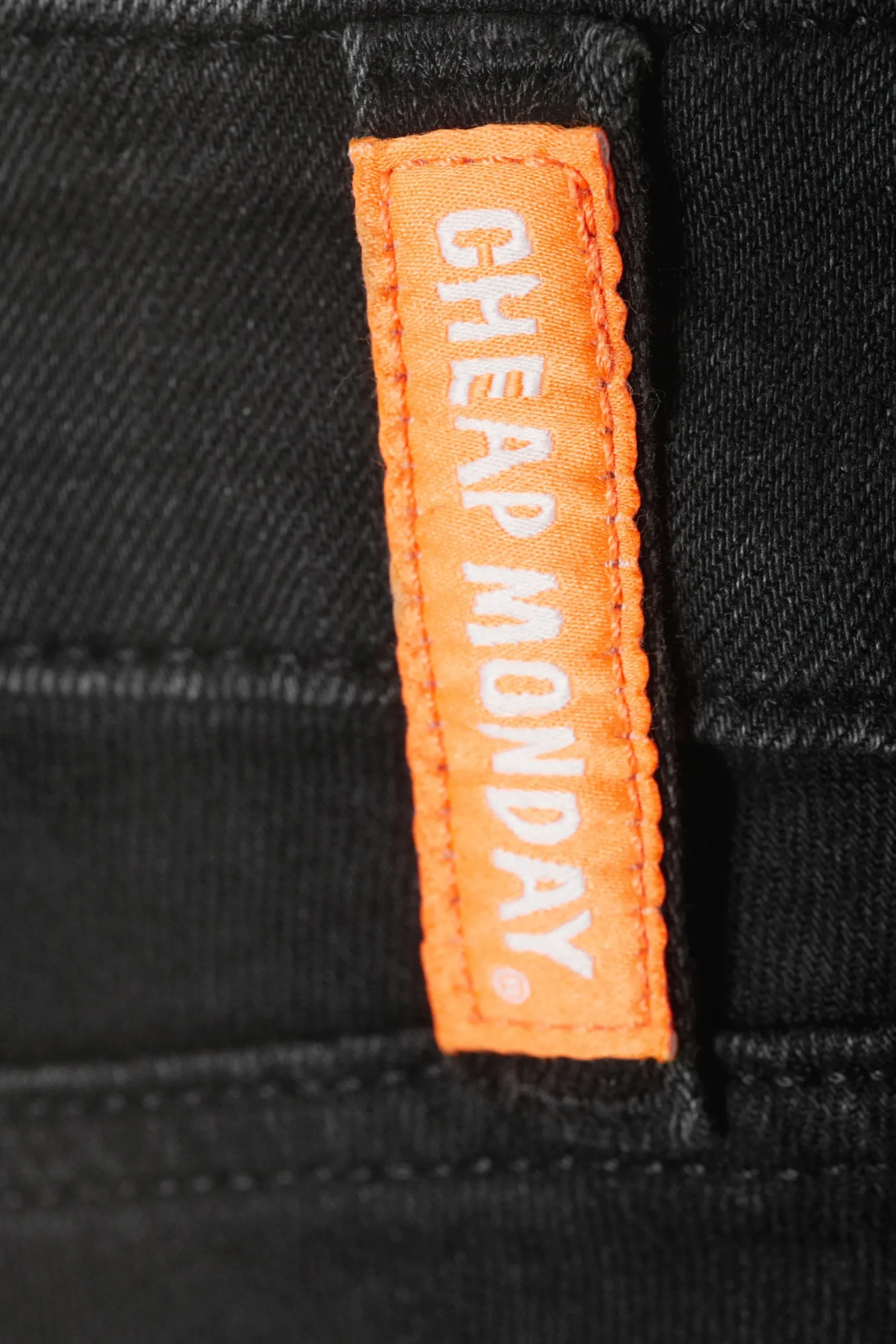 sleezie_low_waist_skinny_jeans_5-1.webp Weekday Jeans<SLEEZIE LOW WAIST SKINNY JEANS
