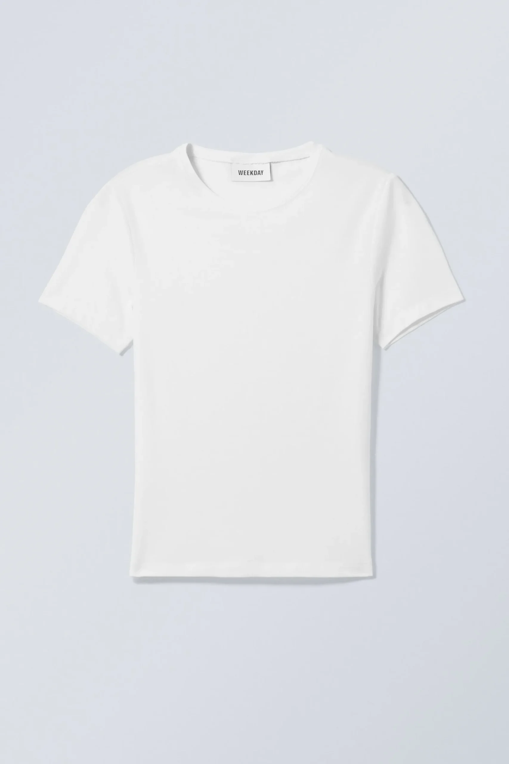 slim_fit_tshirt_2-1.webp Weekday Basplagg | T-Shirtar<SLIM FIT T-SHIRT
