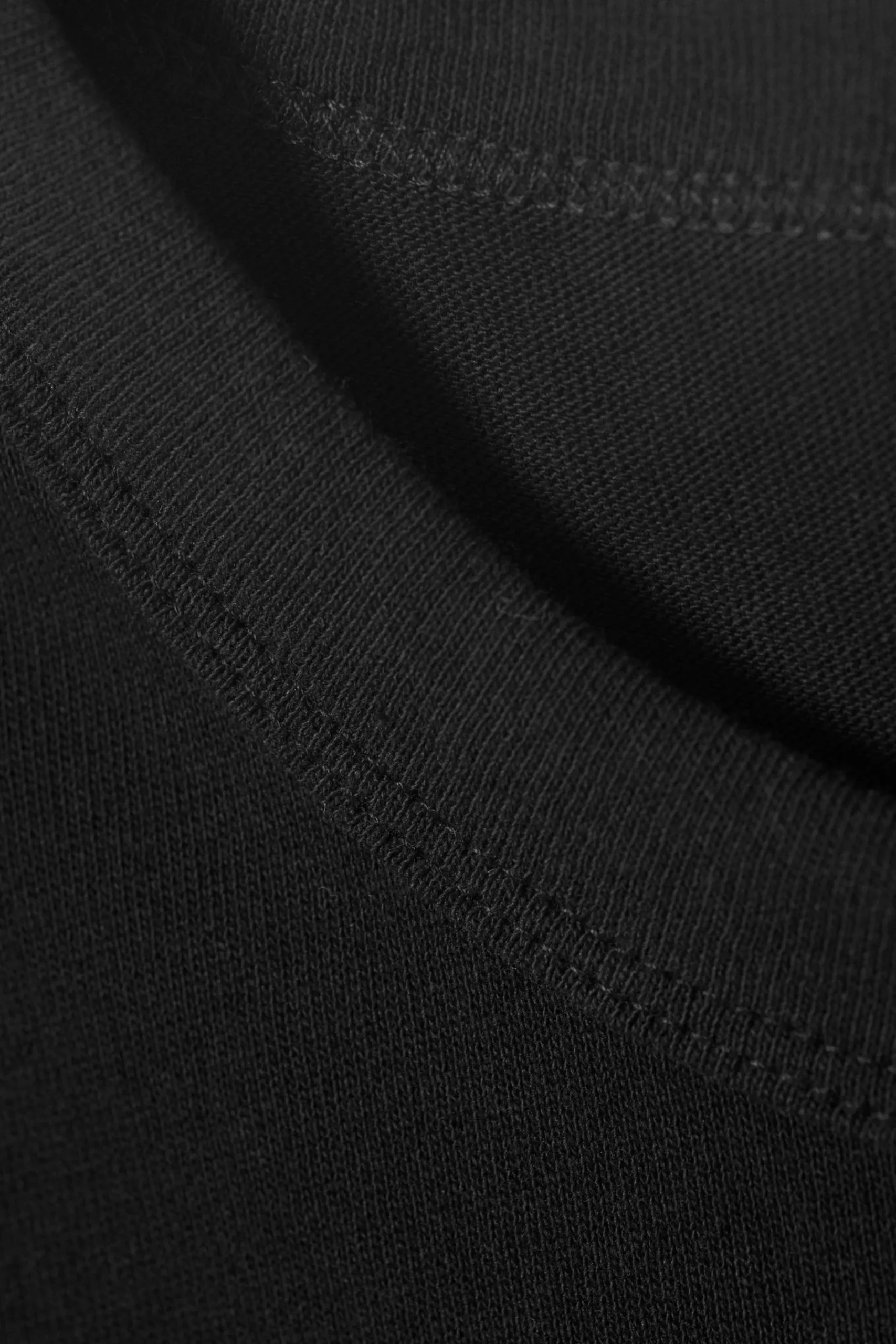 slim_fitted_tshirt_4.webp Weekday Basplagg | T-Shirtar<SLIM FITTED T-SHIRT