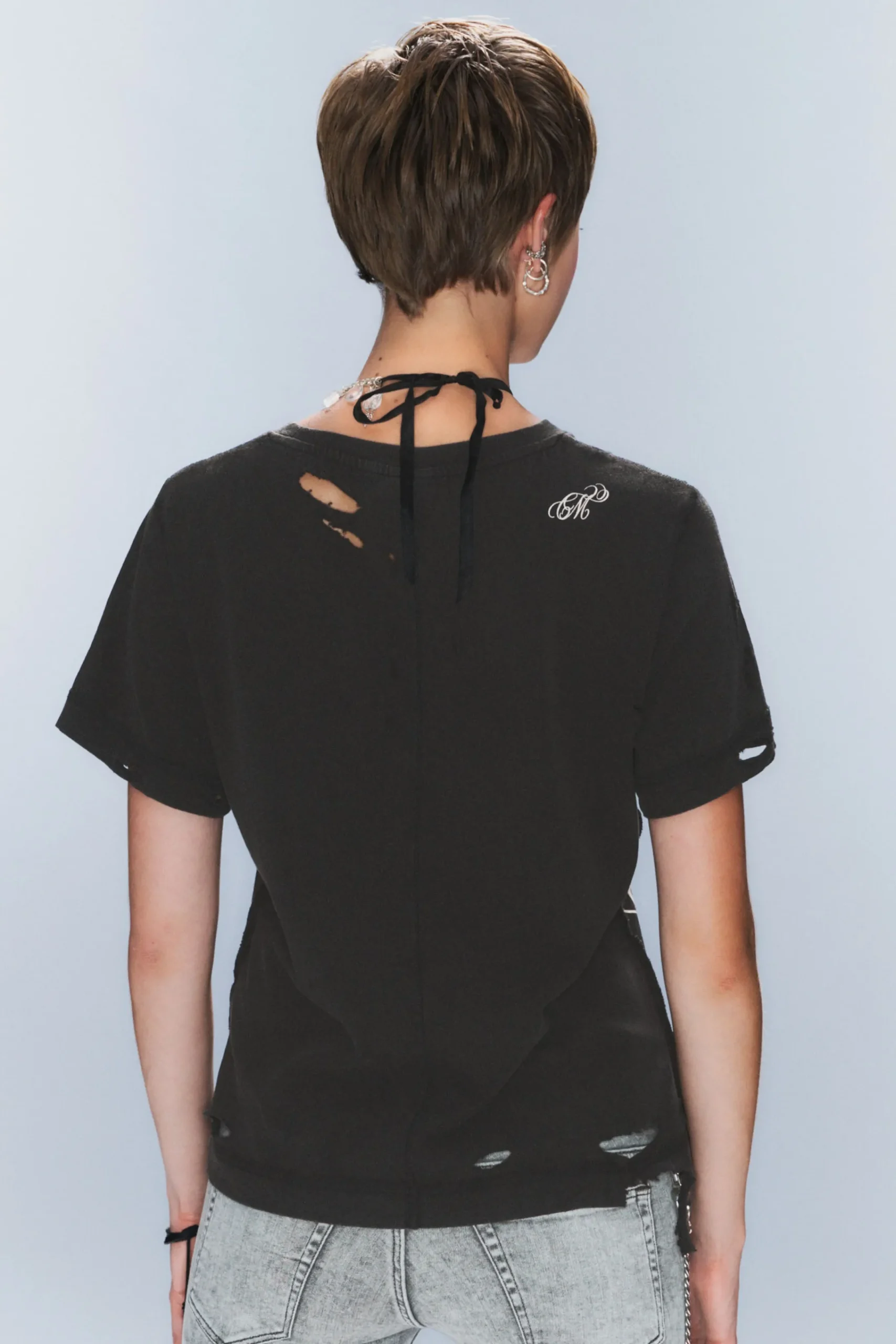 sliten_tshirt_med_tryck_3.webp Weekday Jeans<SLITEN T-SHIRT MED TRYCK