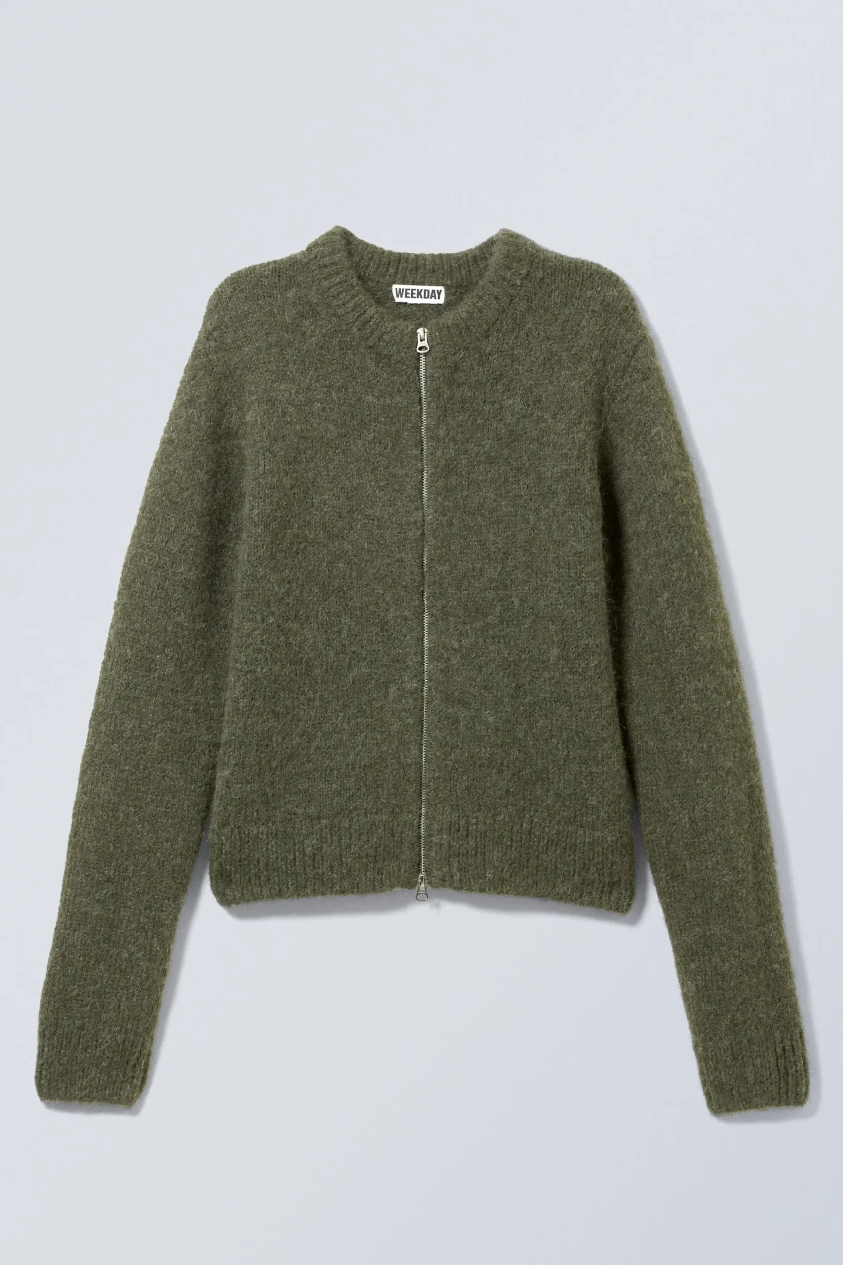 smal_stickad_cardigan_med_dragkedja_2-4.webp Weekday Stickat<SMAL STICKAD CARDIGAN MED DRAGKEDJA