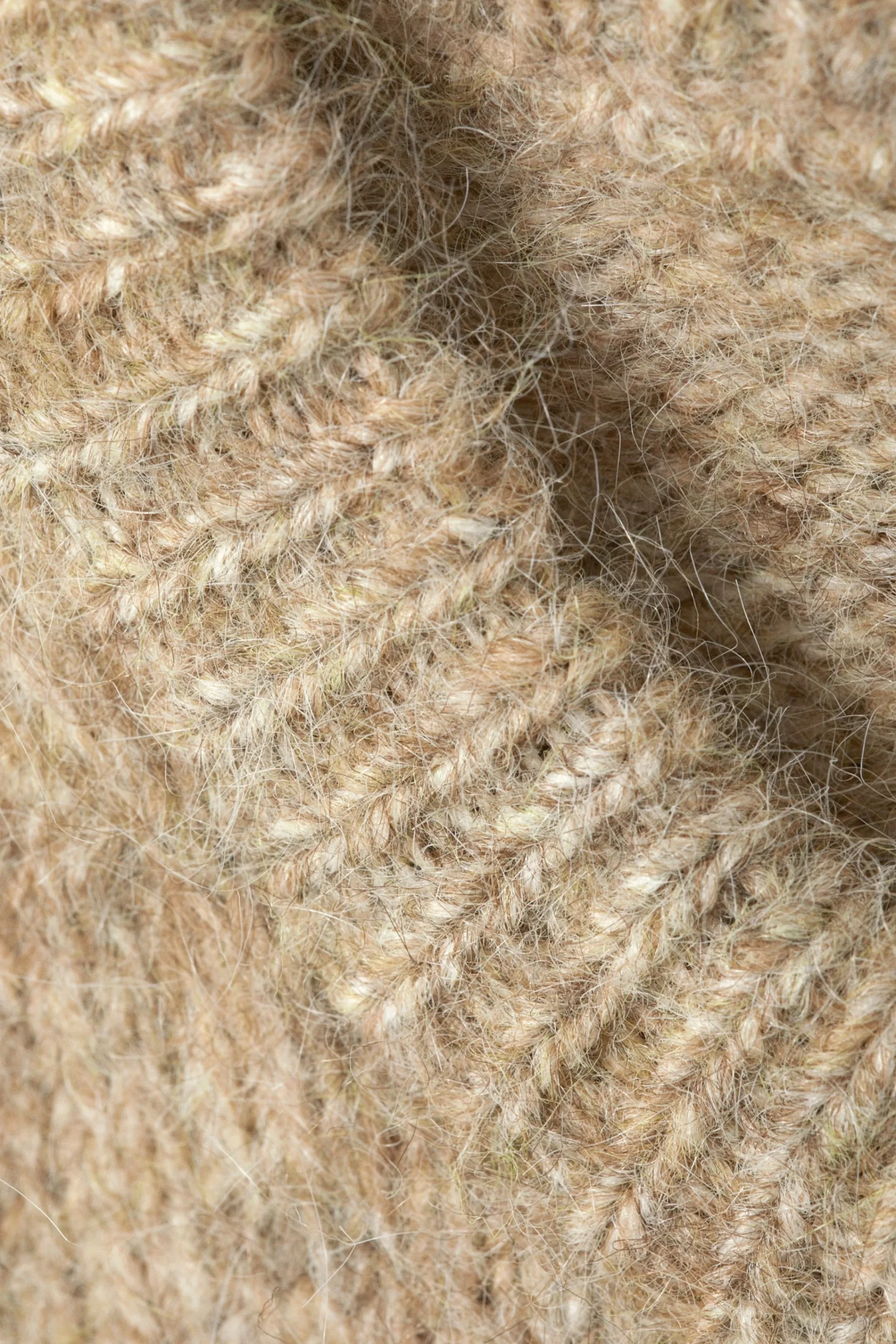 smal_stickad_cardigan_med_dragkedja_4-3.webp Weekday Stickat<SMAL STICKAD CARDIGAN MED DRAGKEDJA