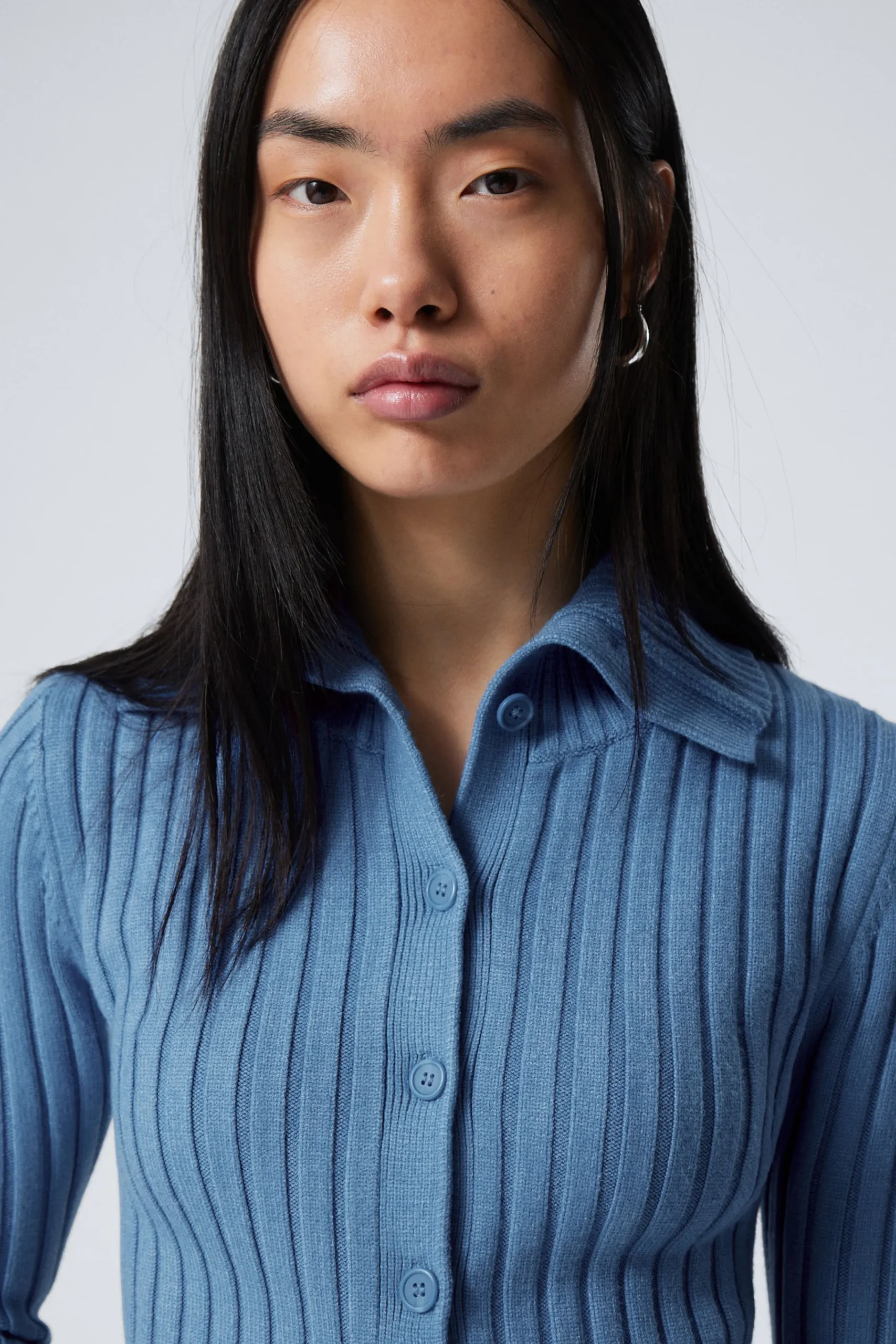 Weekday Stickat<SMAL STICKAD TURTLENECK-CARDIGAN