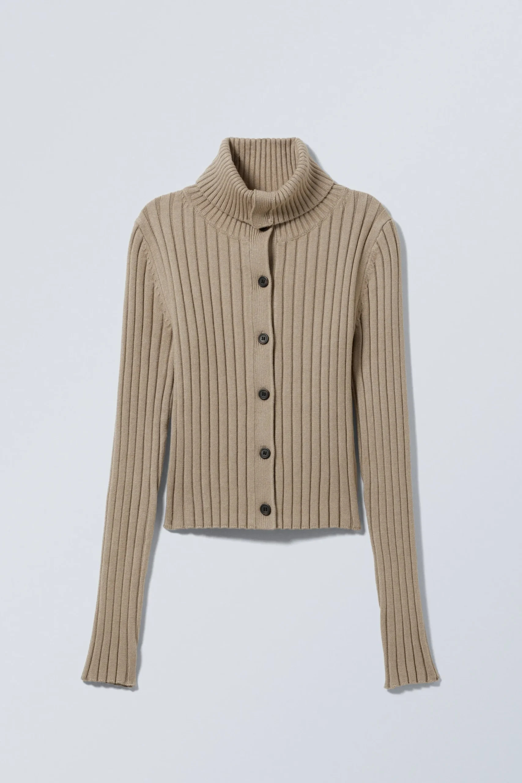 smal_stickad_turtleneckcardigan_3-2.webp Weekday Stickat<SMAL STICKAD TURTLENECK-CARDIGAN