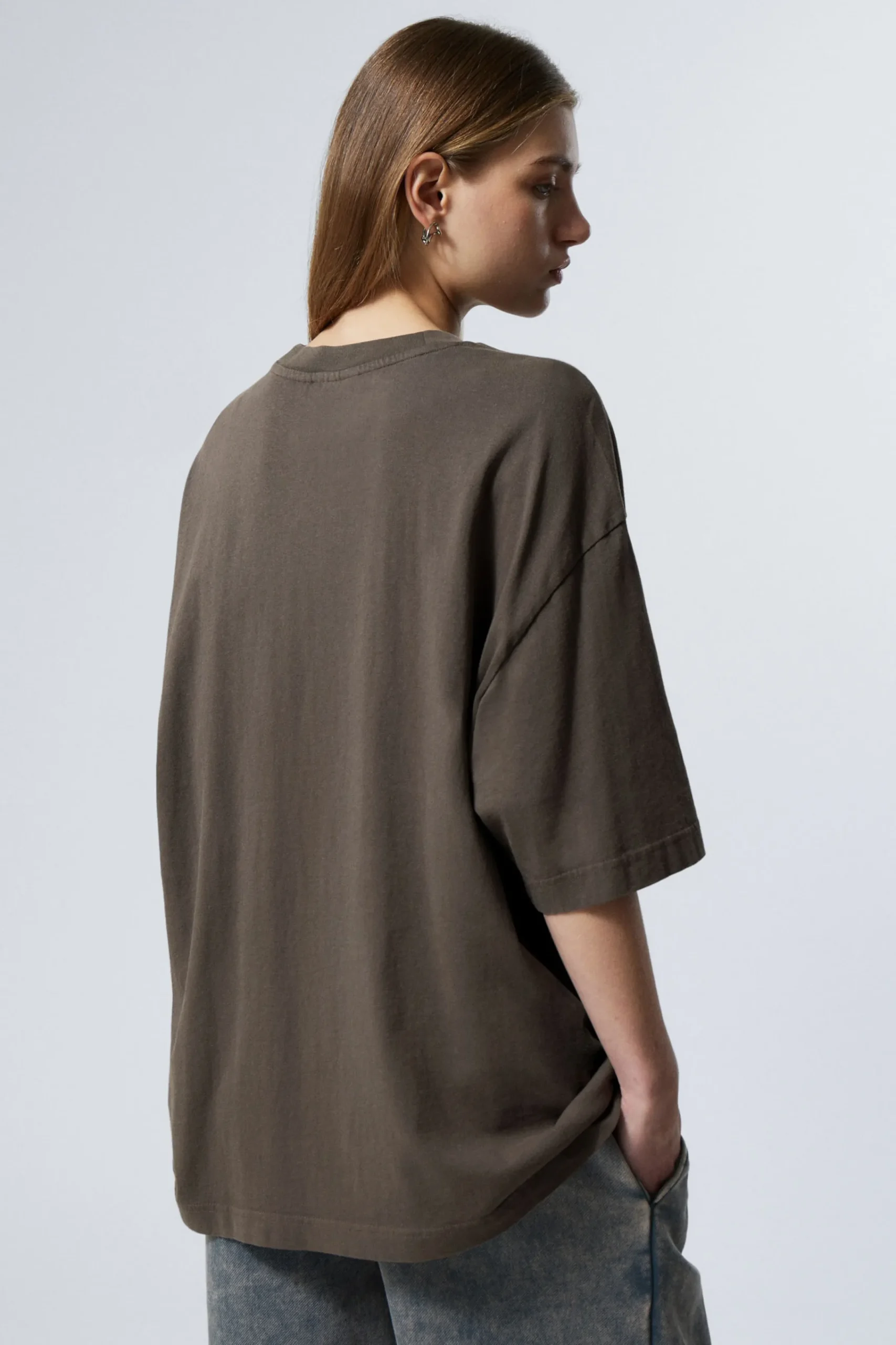 soft_oversized_tshirt_3-3.webp Weekday Basplagg | Toppar<SOFT OVERSIZED T-SHIRT