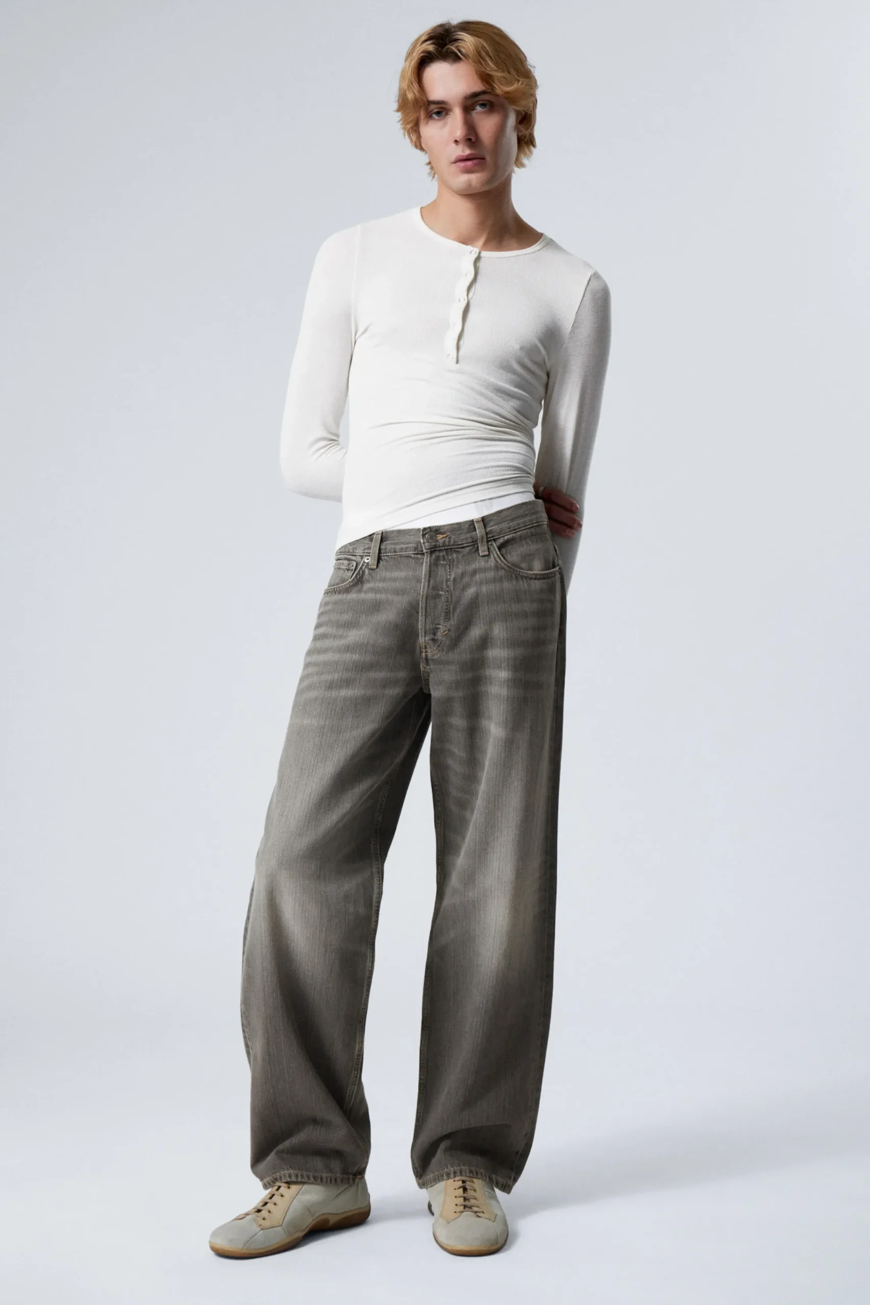 Weekday Jeans<SPHERE LOW WAIST LOOSE STRAIGHT LEG JEANS