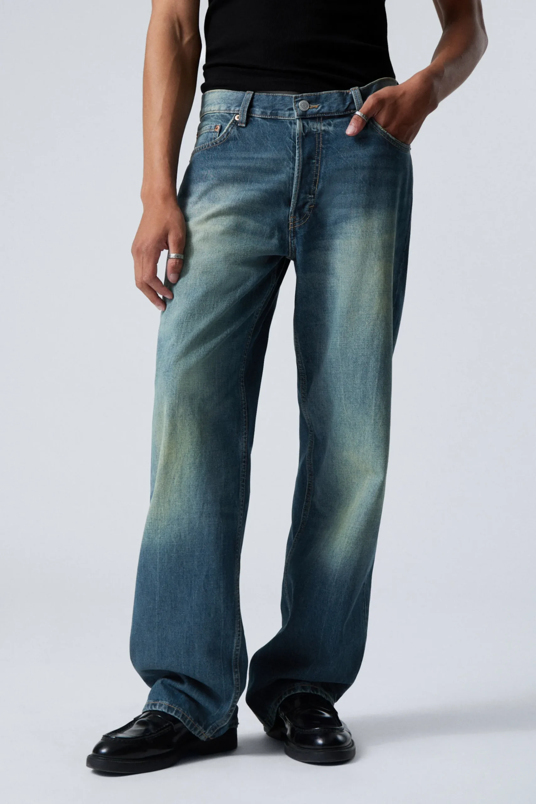 Weekday Jeans<SPHERE LOW WAIST LOOSE STRAIGHT LEG JEANS