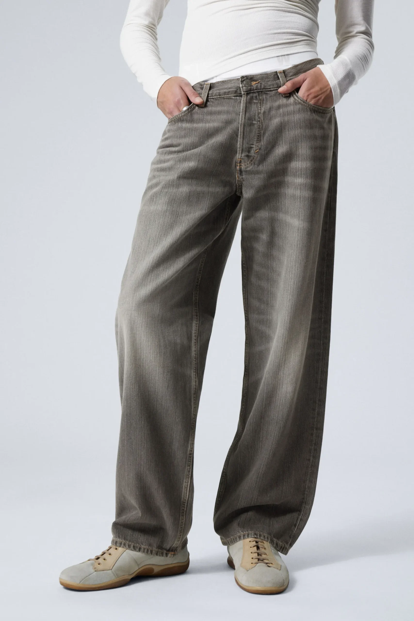 Weekday Jeans<SPHERE LOW WAIST LOOSE STRAIGHT LEG JEANS