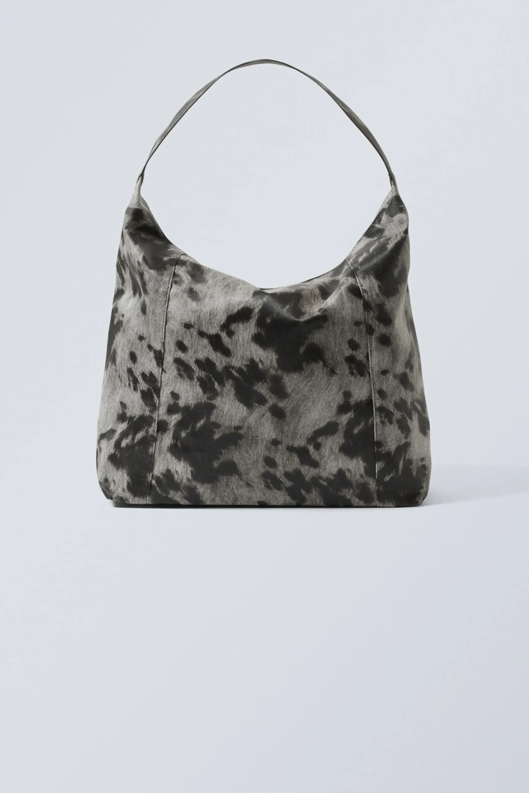 Weekday Väskor<SQUARE COW SHOULDER BAG