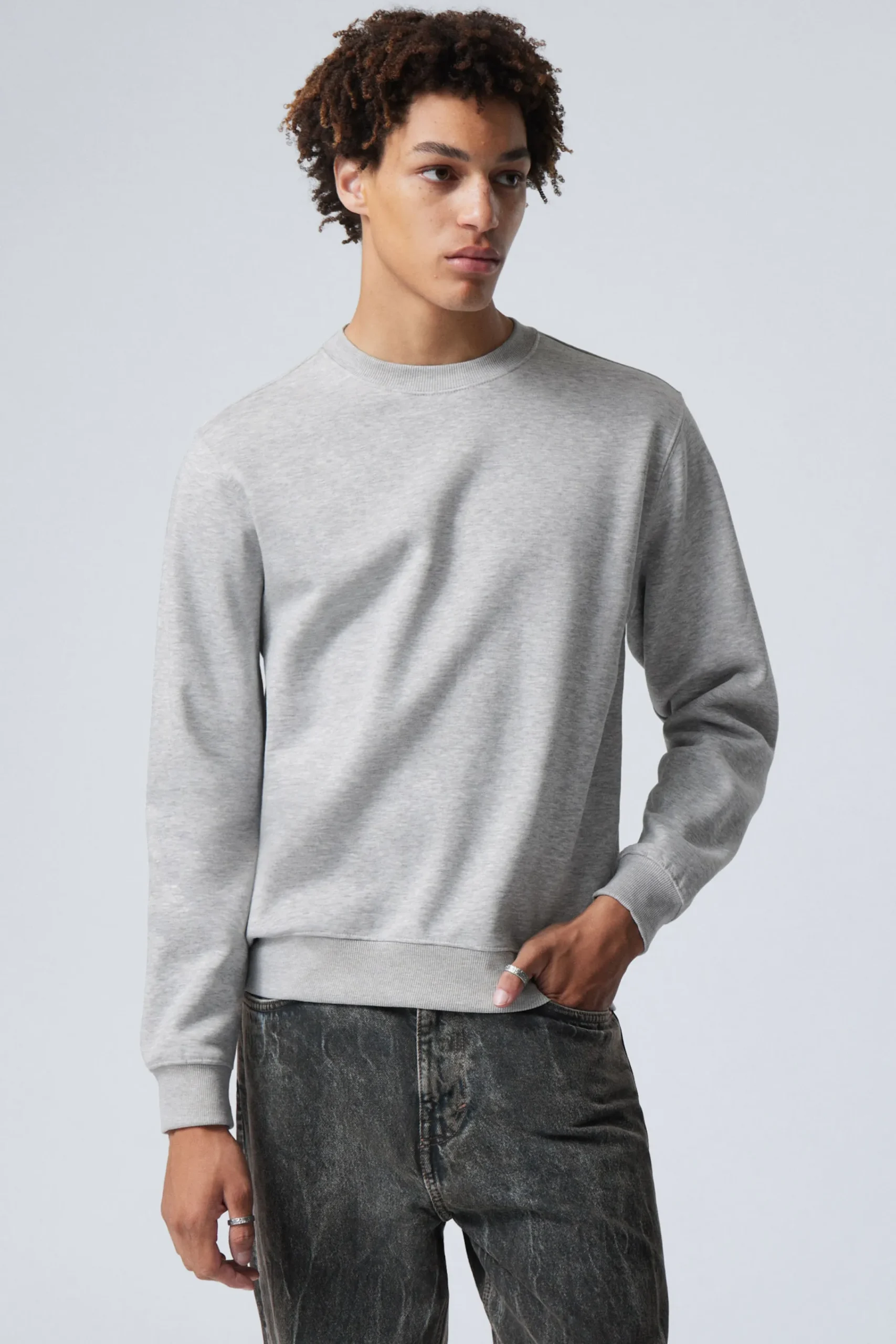 Weekday Sweatshirts | Basplagg<STANDARD MIDWEIGHT SWEATSHIRT