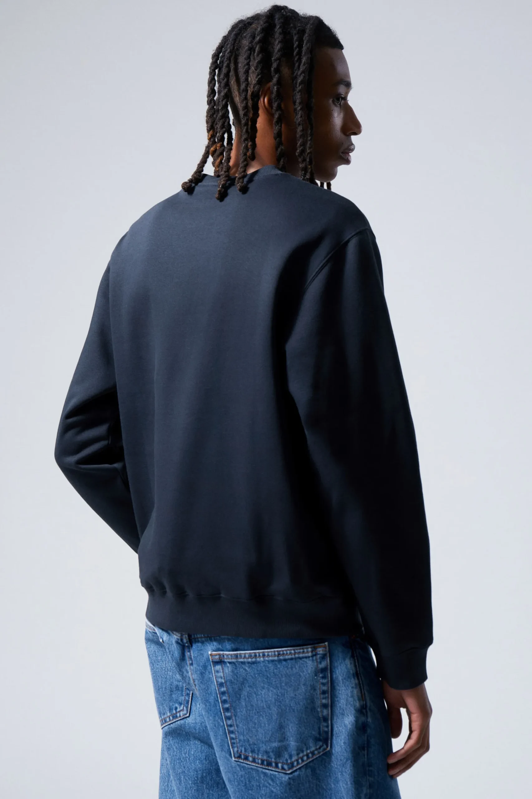 standard_midweight_sweatshirt_3-2.webp Weekday Sweatshirts | Basplagg<STANDARD MIDWEIGHT SWEATSHIRT