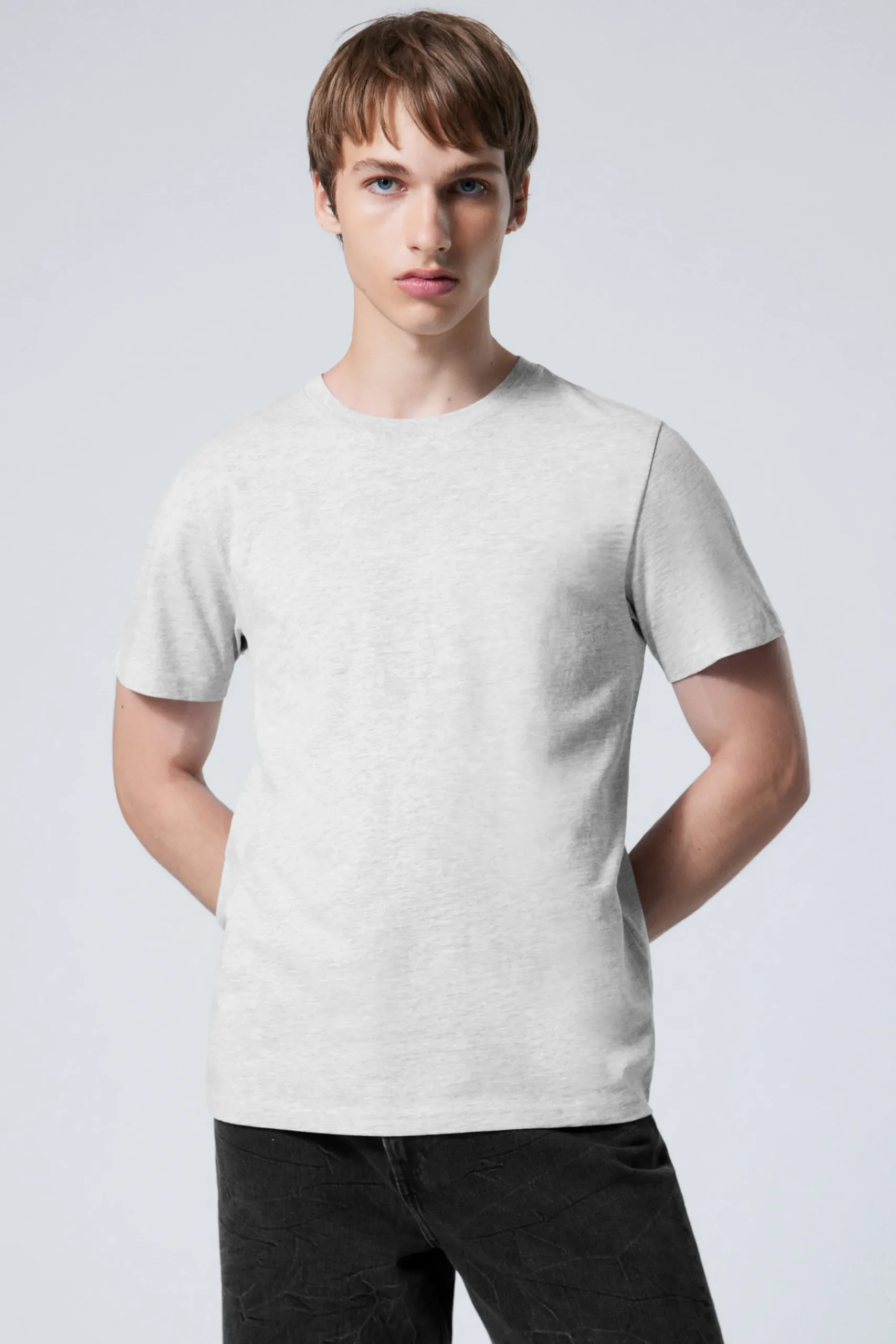 Weekday Basplagg | T-Shirtar & Toppar<STANDARD MIDWEIGHT T-SHIRT