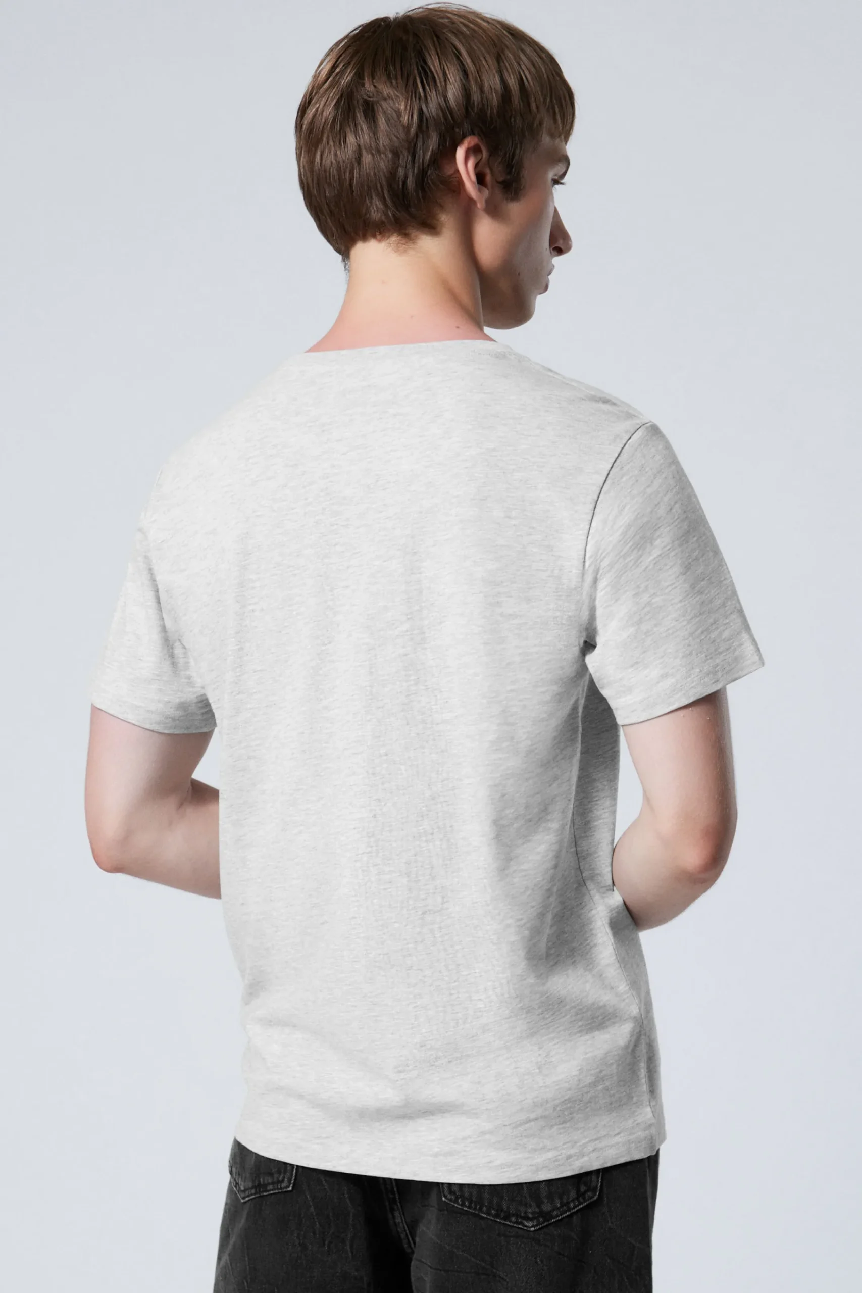 standard_midweight_tshirt_3-3.webp Weekday Basplagg | T-Shirtar & Toppar<STANDARD MIDWEIGHT T-SHIRT
