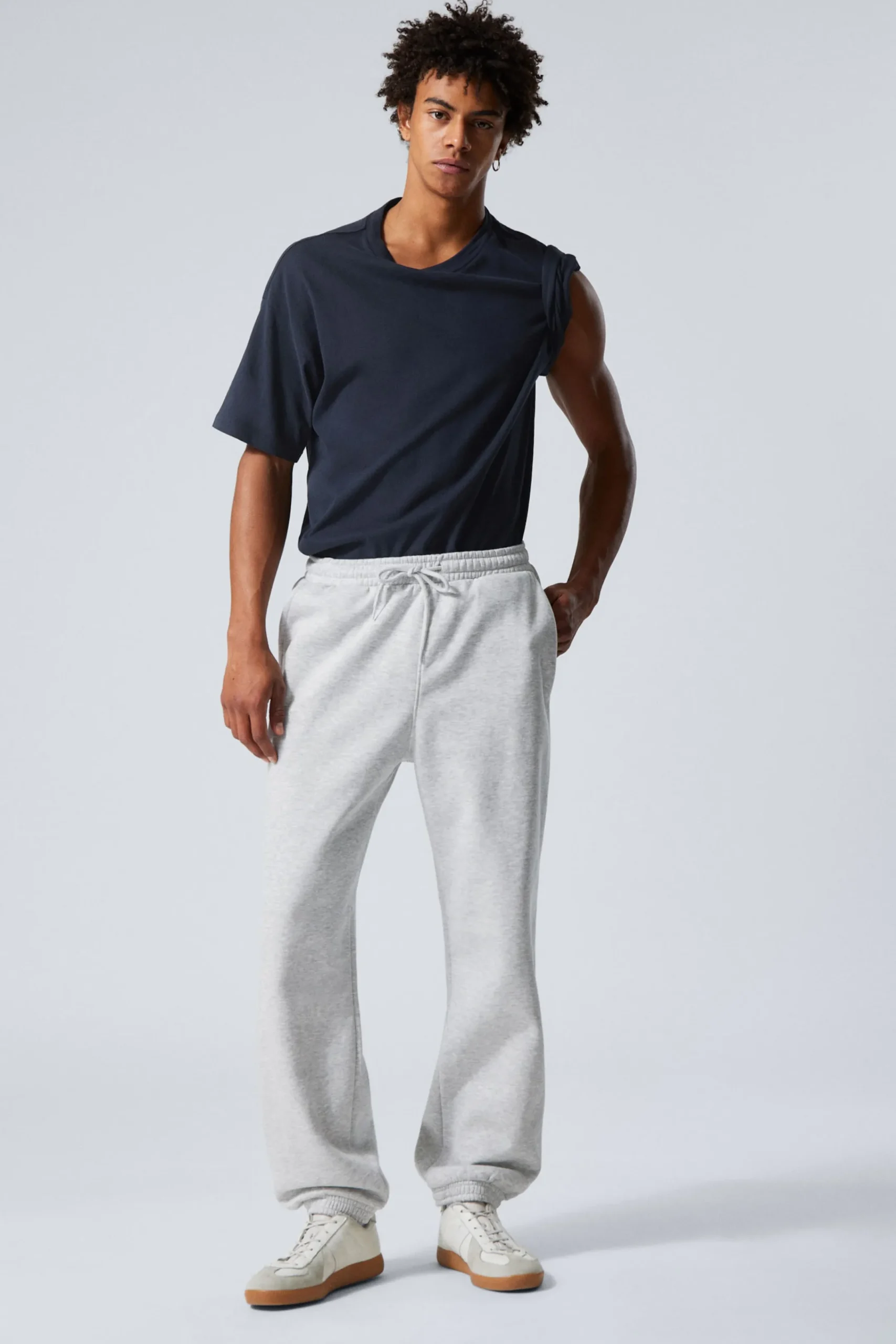 Weekday Basplagg | Byxor<STANDARD SWEATPANTS