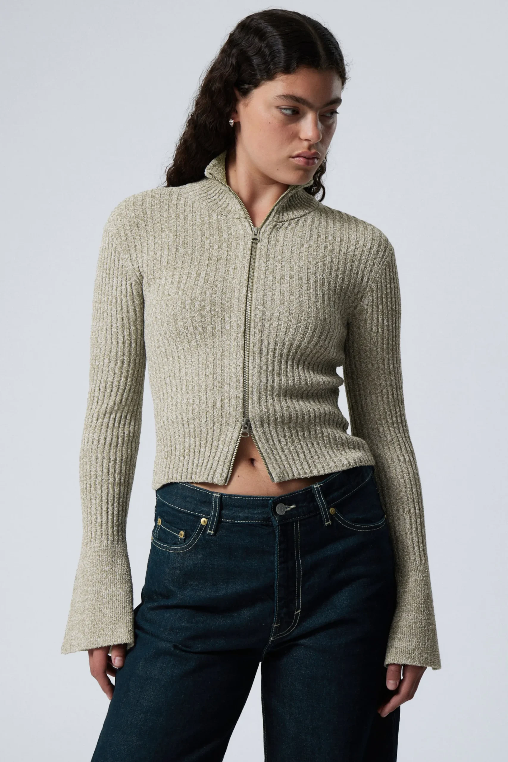 Weekday Stickat<STICKAD CARDIGAN MED DRAGKEDJA