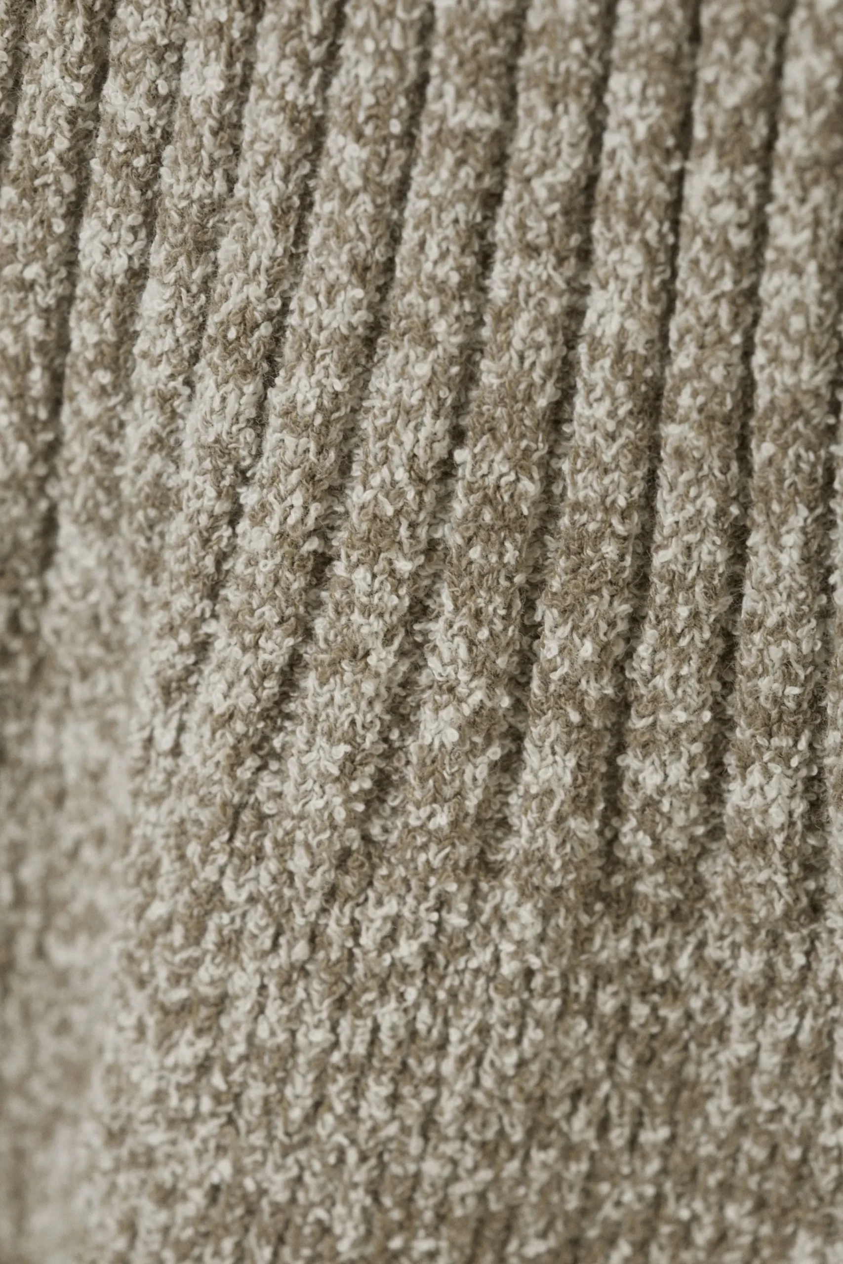 stickad_cardigan_med_dragkedja_4.webp Weekday Stickat<STICKAD CARDIGAN MED DRAGKEDJA