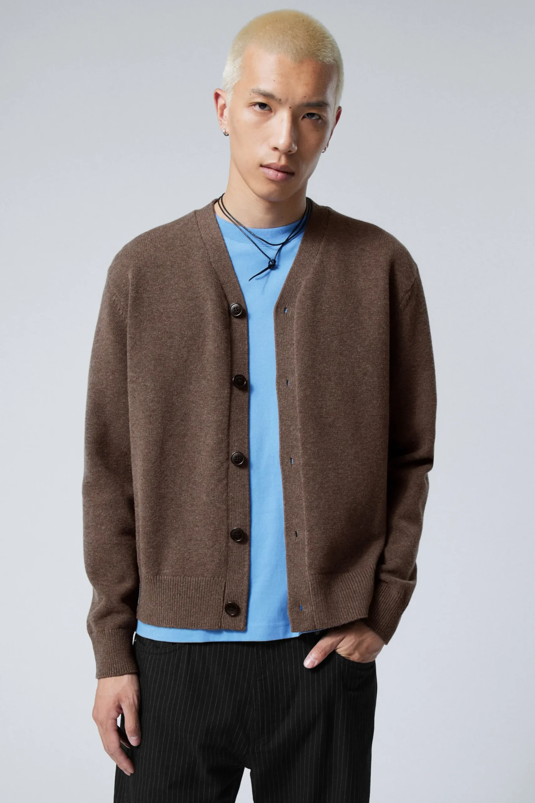 Weekday Stickat<STICKAD ENKELKNÄPPT CARDIGAN