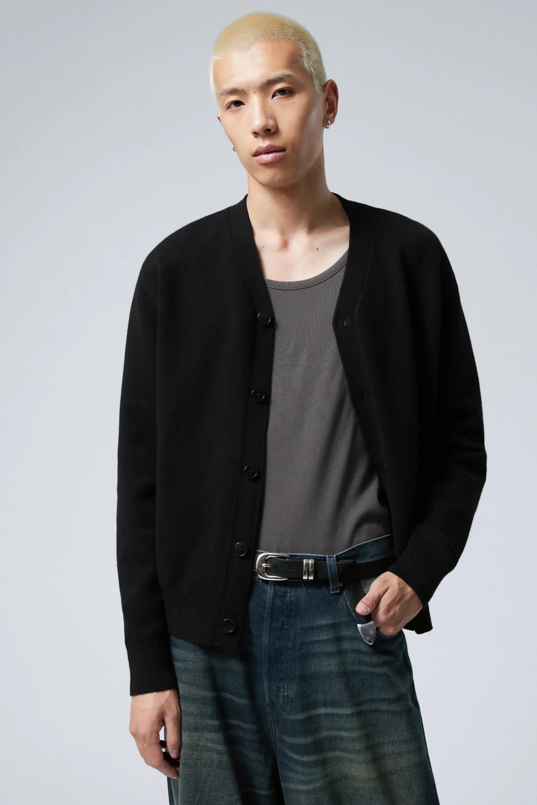 Weekday Stickat<STICKAD ENKELKNÄPPT CARDIGAN