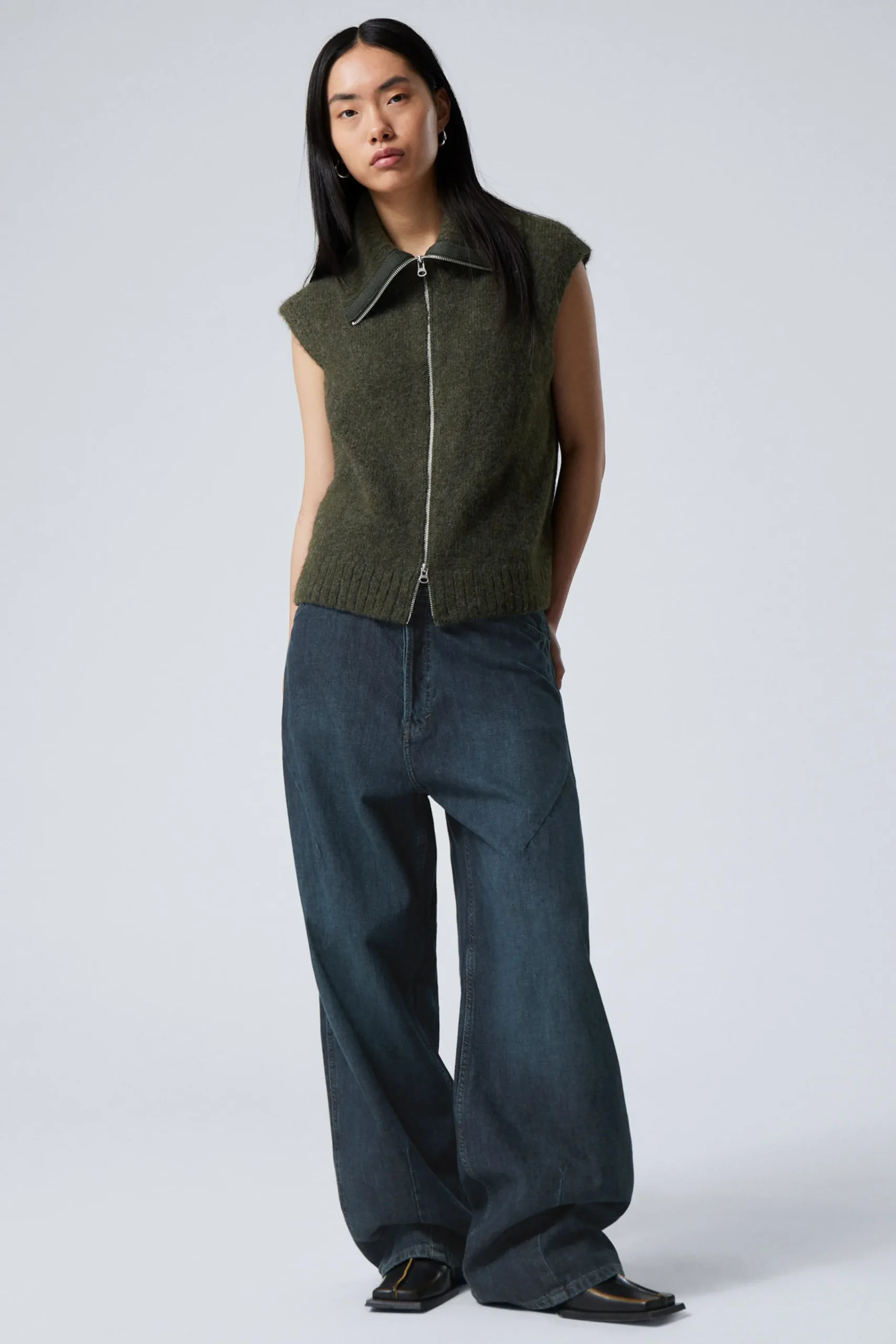 Weekday Stickat<STICKAD ZIP-VÄST