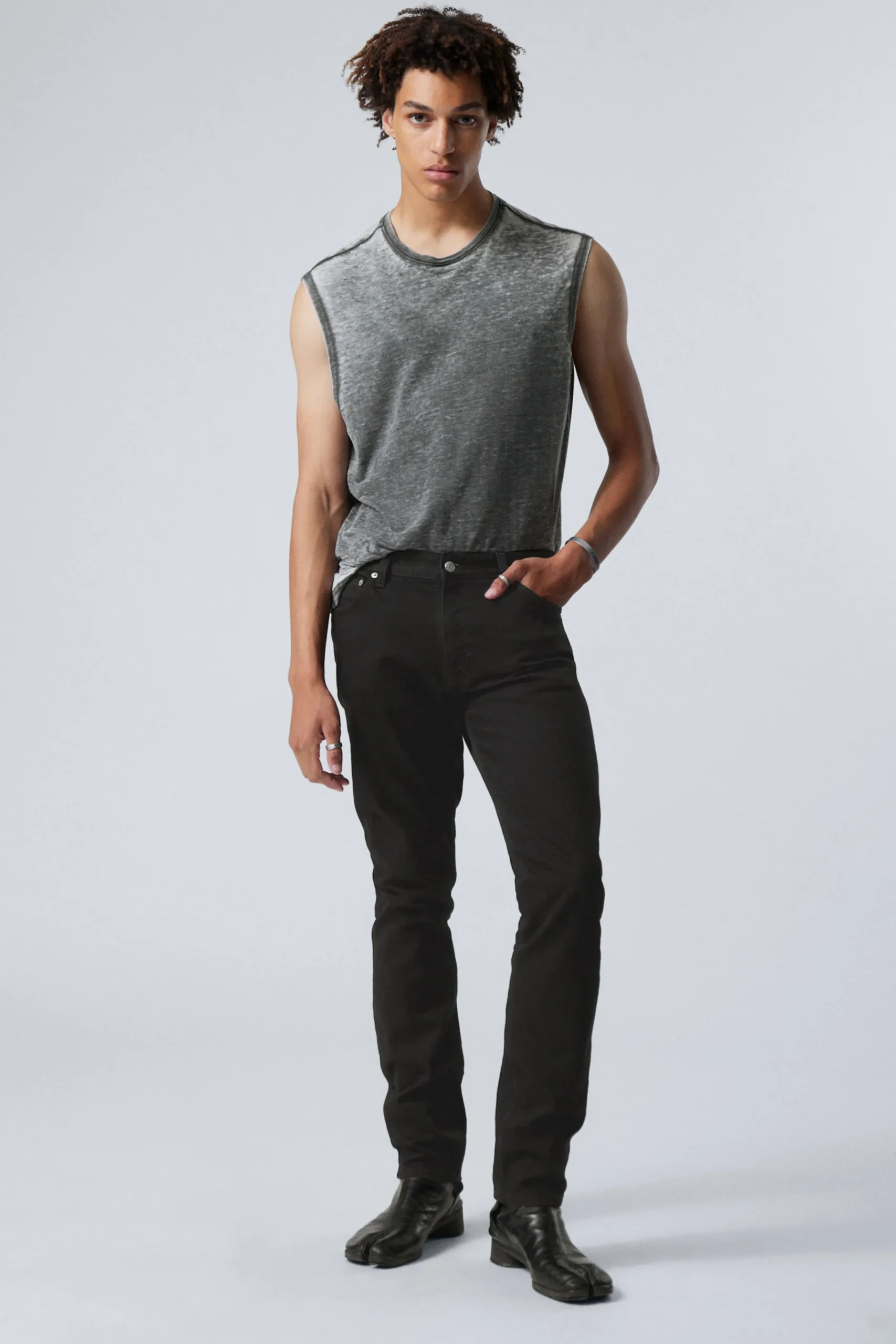 Weekday Jeans<SUNDAY SLIM TAPERED LEG JEANS
