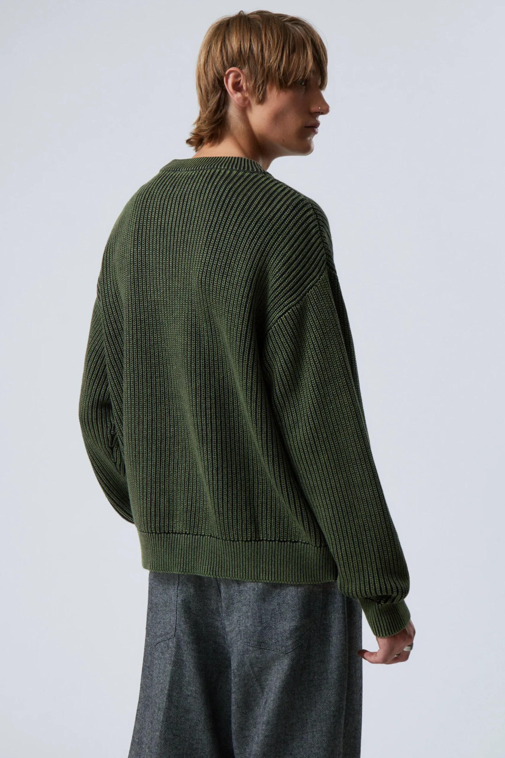 sweatshirt_daniel_3.webp Weekday Stickat<SWEATSHIRT DANIEL