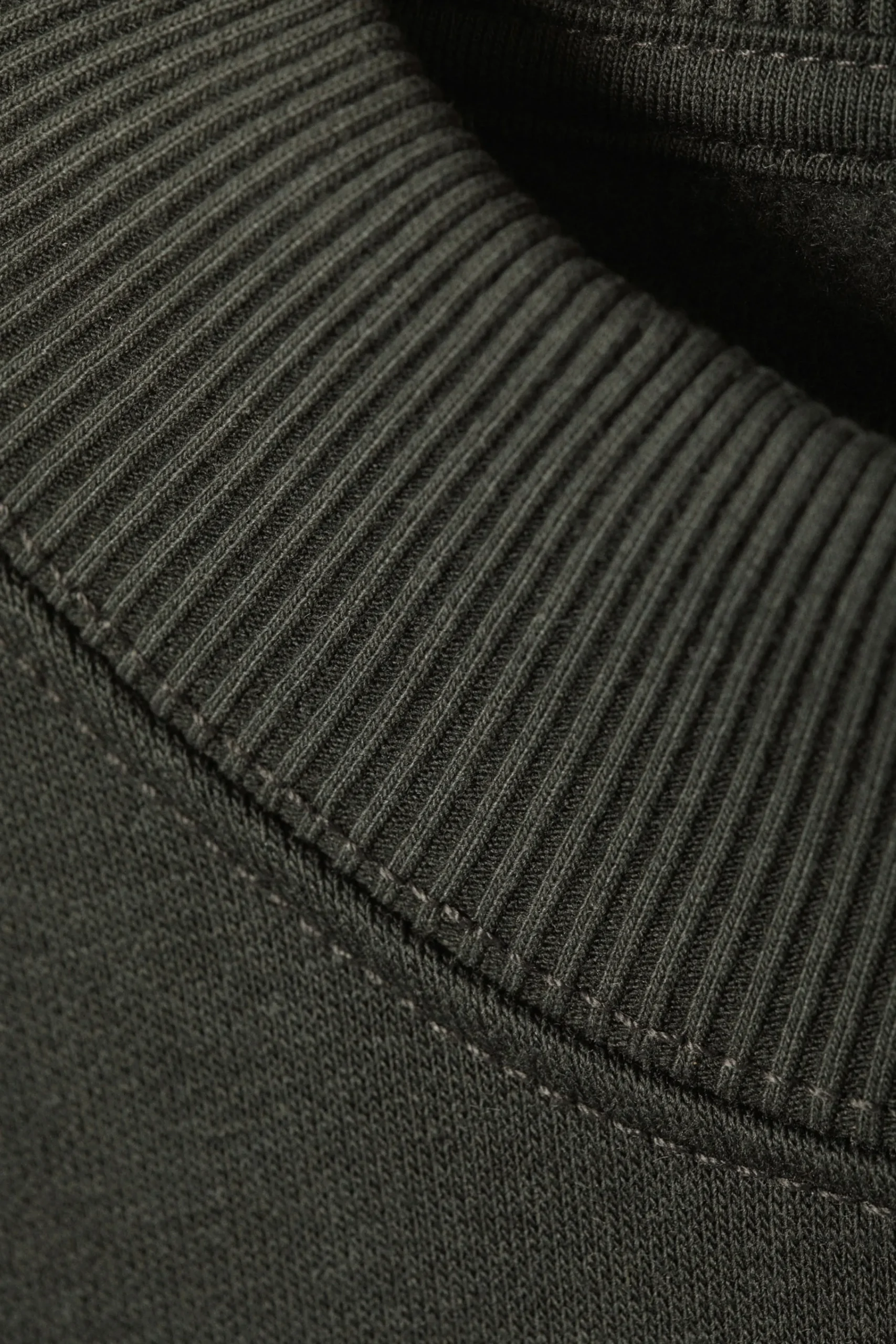 sweatshirt_med_avslappnad_passform_4-2.webp Weekday Sweatshirts | Basplagg<SWEATSHIRT MED AVSLAPPNAD PASSFORM