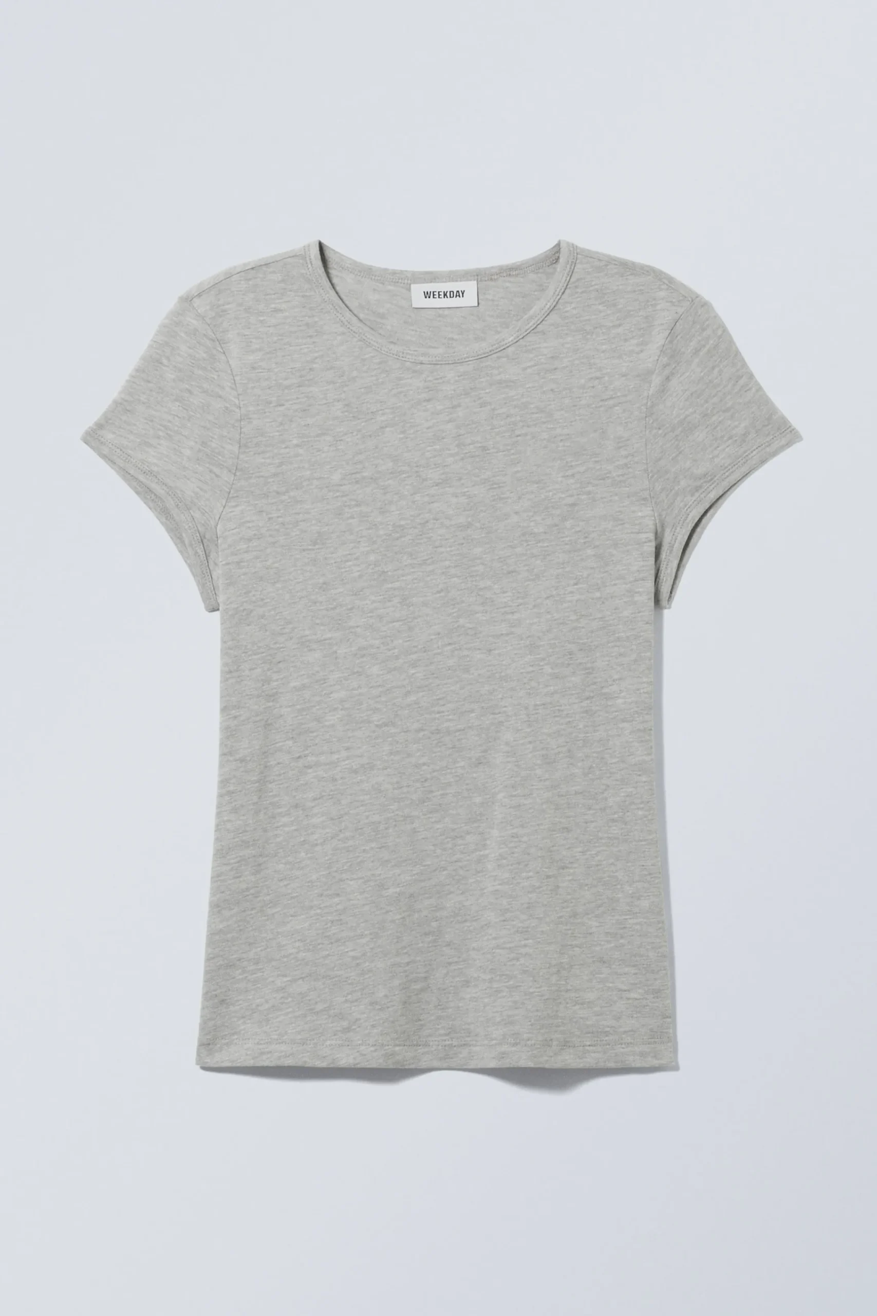 Weekday Basplagg | T-Shirtar<TIGHT KORTÄRMAD T-SHIRT