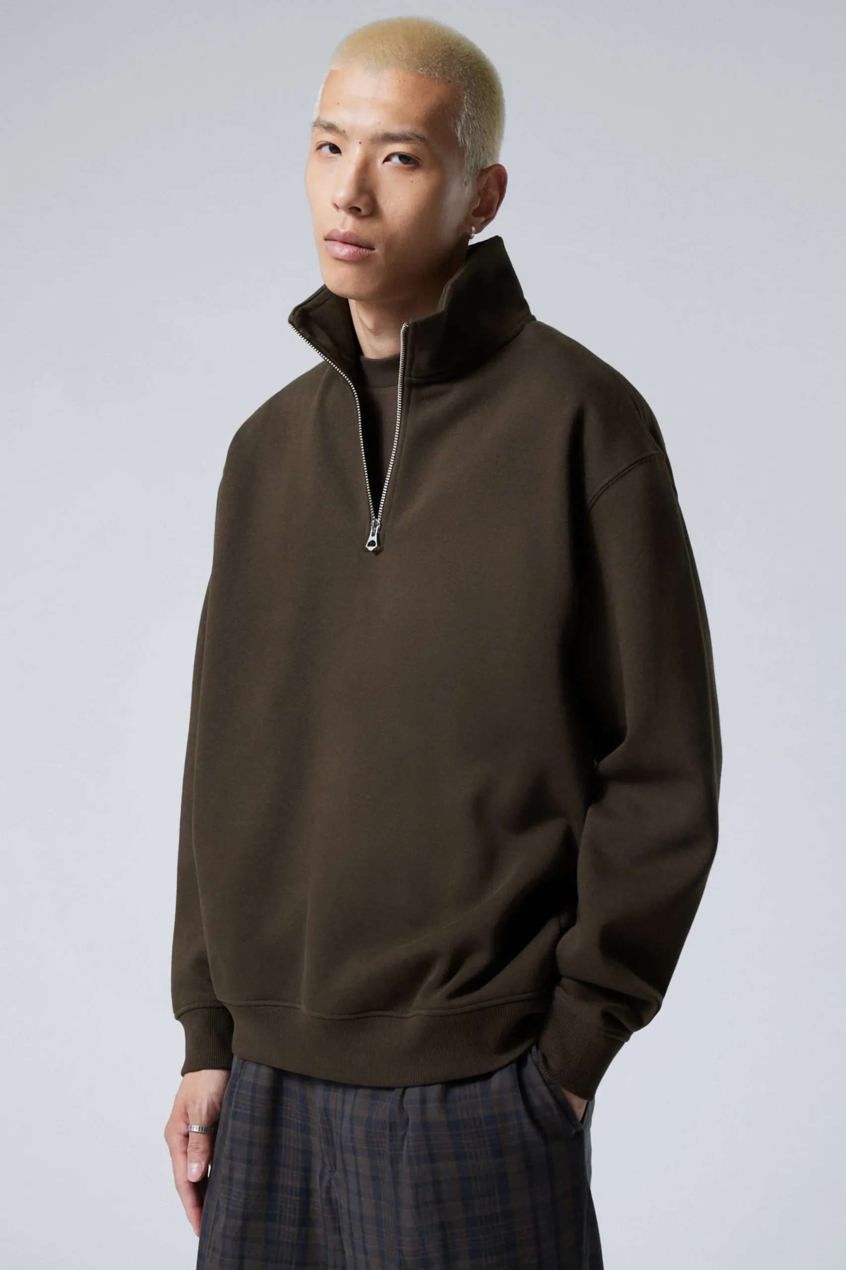 Weekday Sweatshirts | Basplagg<TUNG AVSLAPPNAD HALV-ZIP TRÖJA